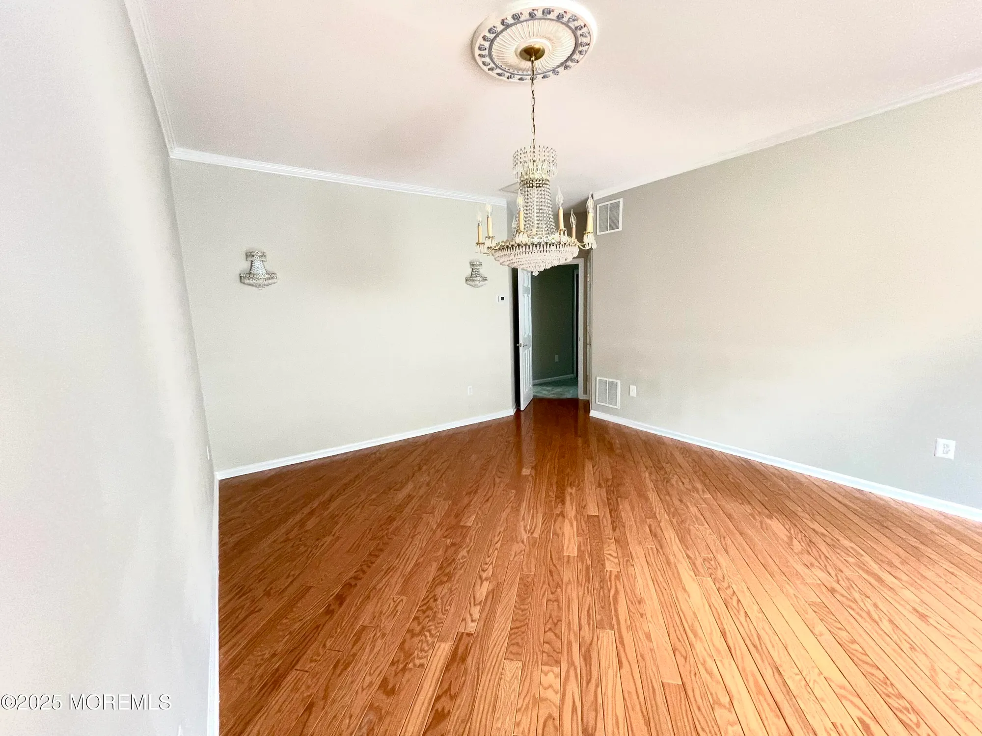 Property Slideshow image 11 of 50 | 87 huntington dr, Jackson, NJ, 08527