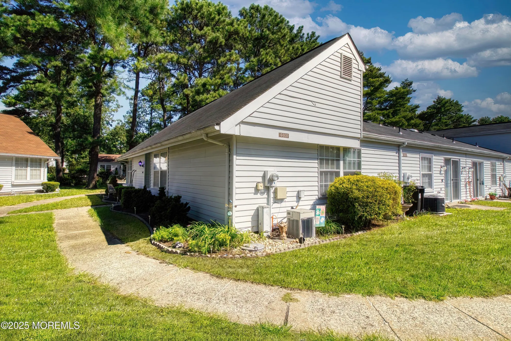 Property Slideshow image 13 of 44 | 440 dartmoor way i, Manchester, NJ, 08759