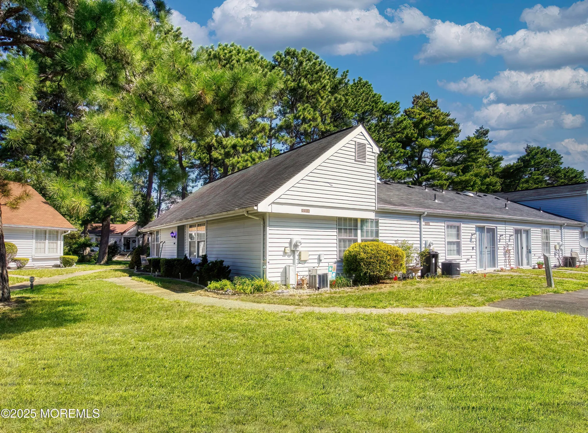 Property Slideshow image 14 of 44 | 440 dartmoor way i, Manchester, NJ, 08759