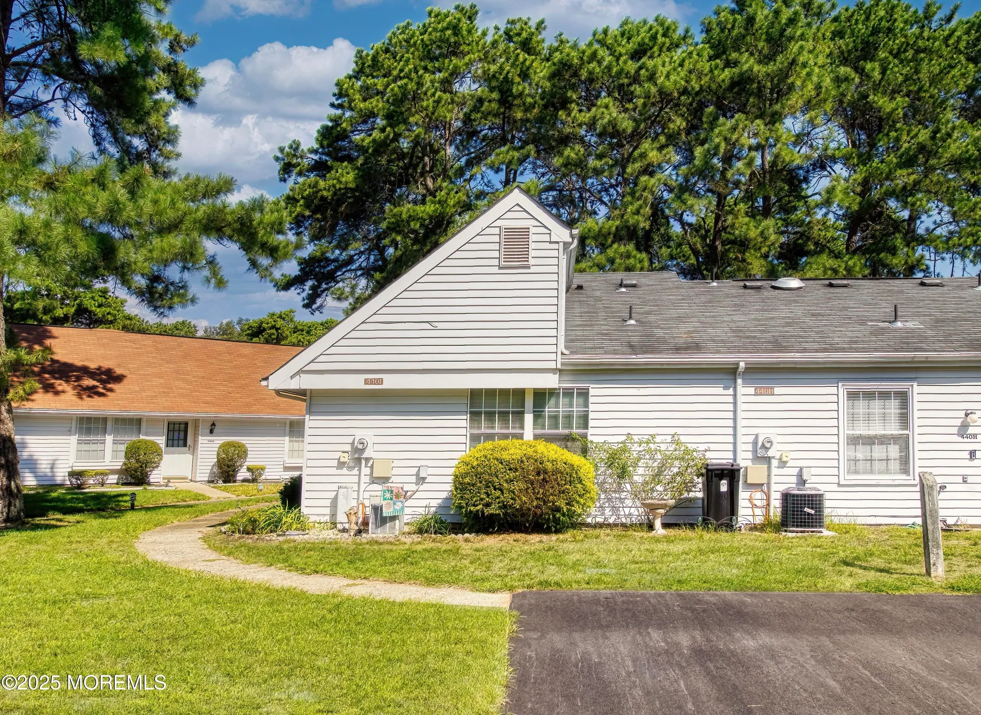 Property Slideshow image 16 of 44 | 440 dartmoor way i, Manchester, NJ, 08759