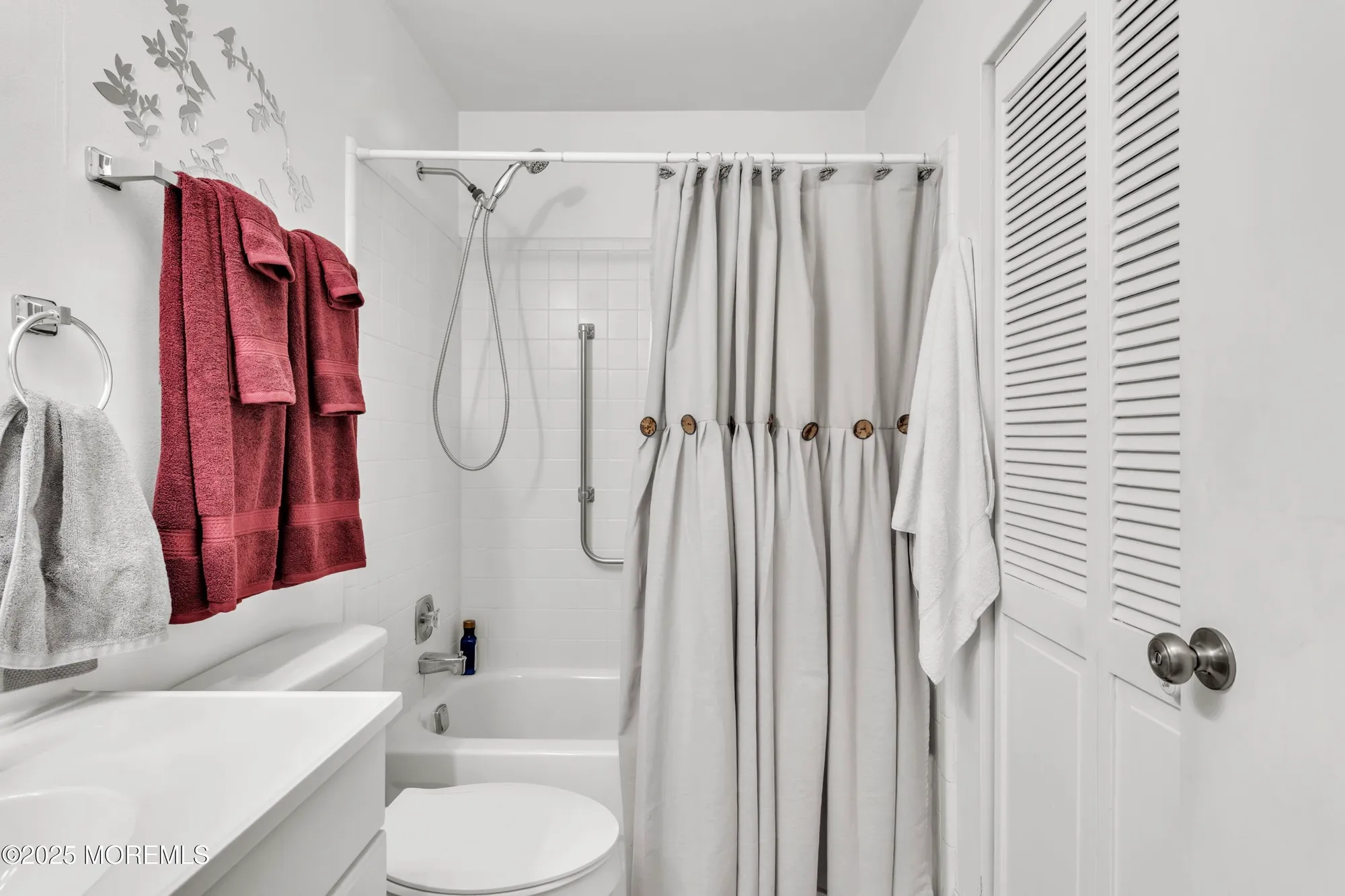Property Slideshow image 25 of 44 | 440 dartmoor way i, Manchester, NJ, 08759