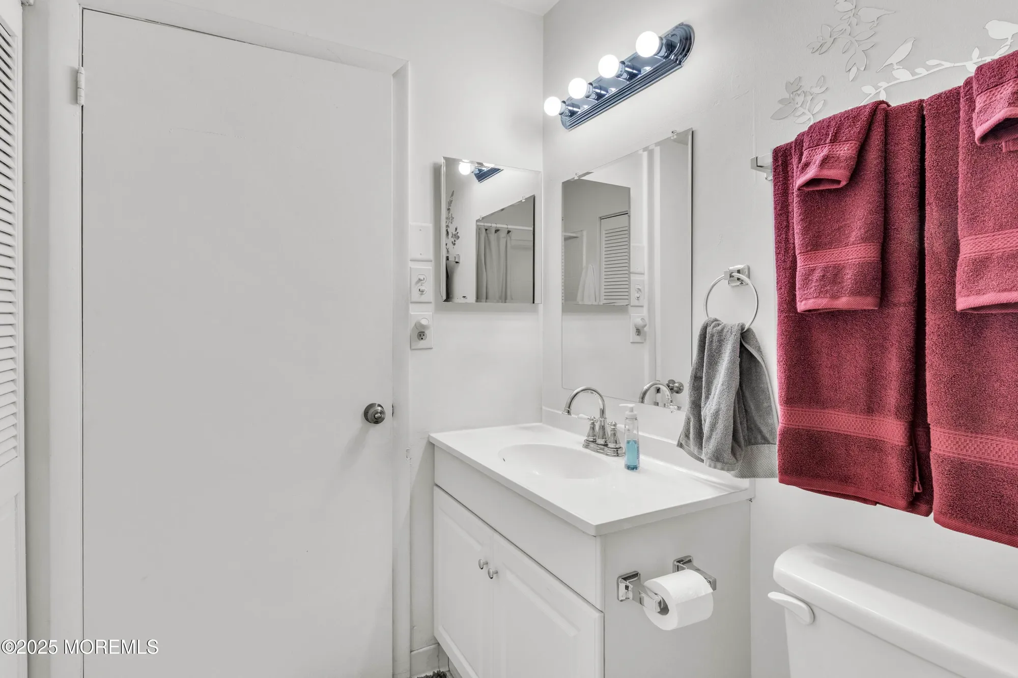 Property Slideshow image 26 of 44 | 440 dartmoor way i, Manchester, NJ, 08759