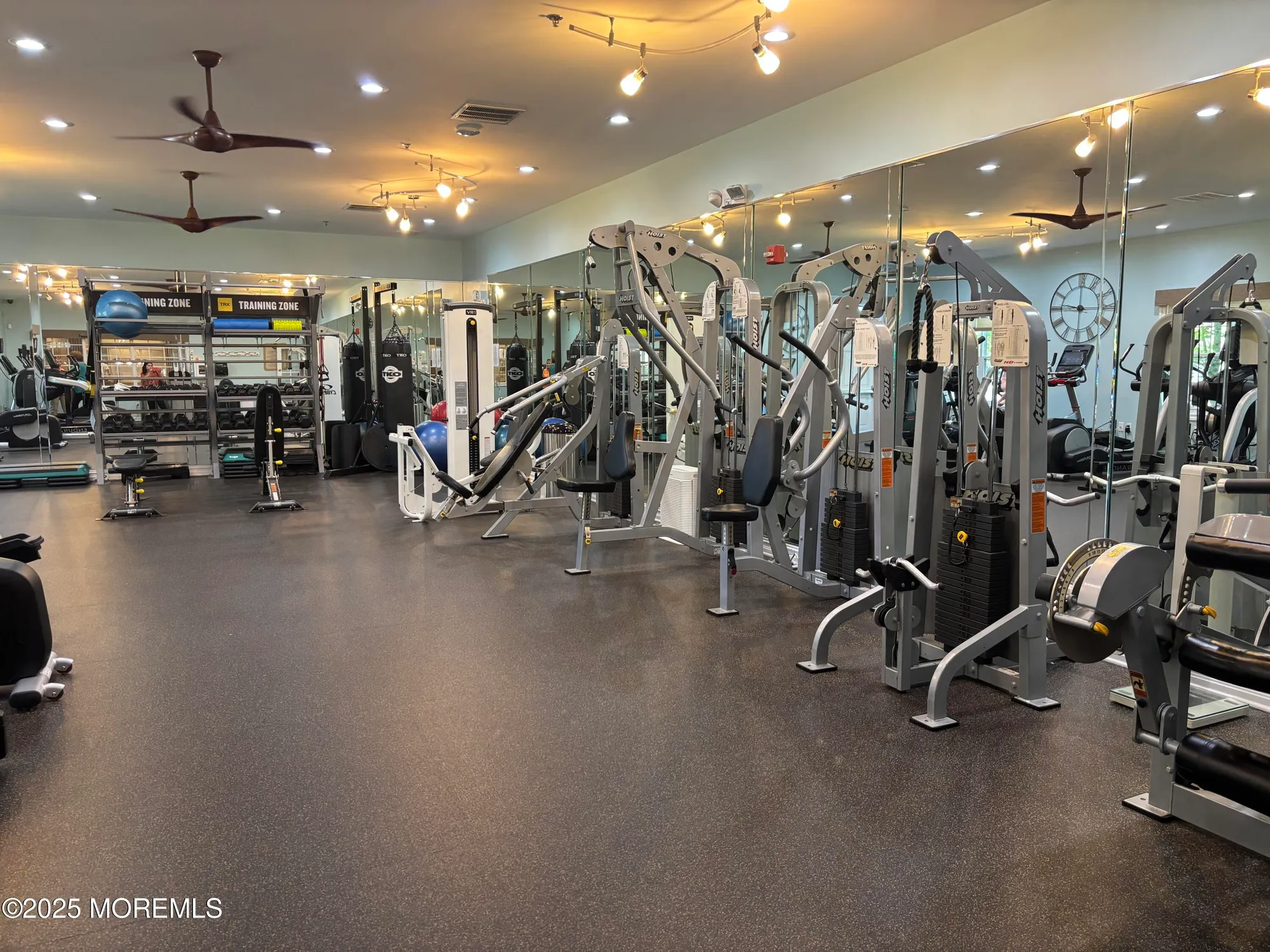 Property Slideshow image 48 of 58 | 3 w rossini ct, Farmingdale, NJ, 07727