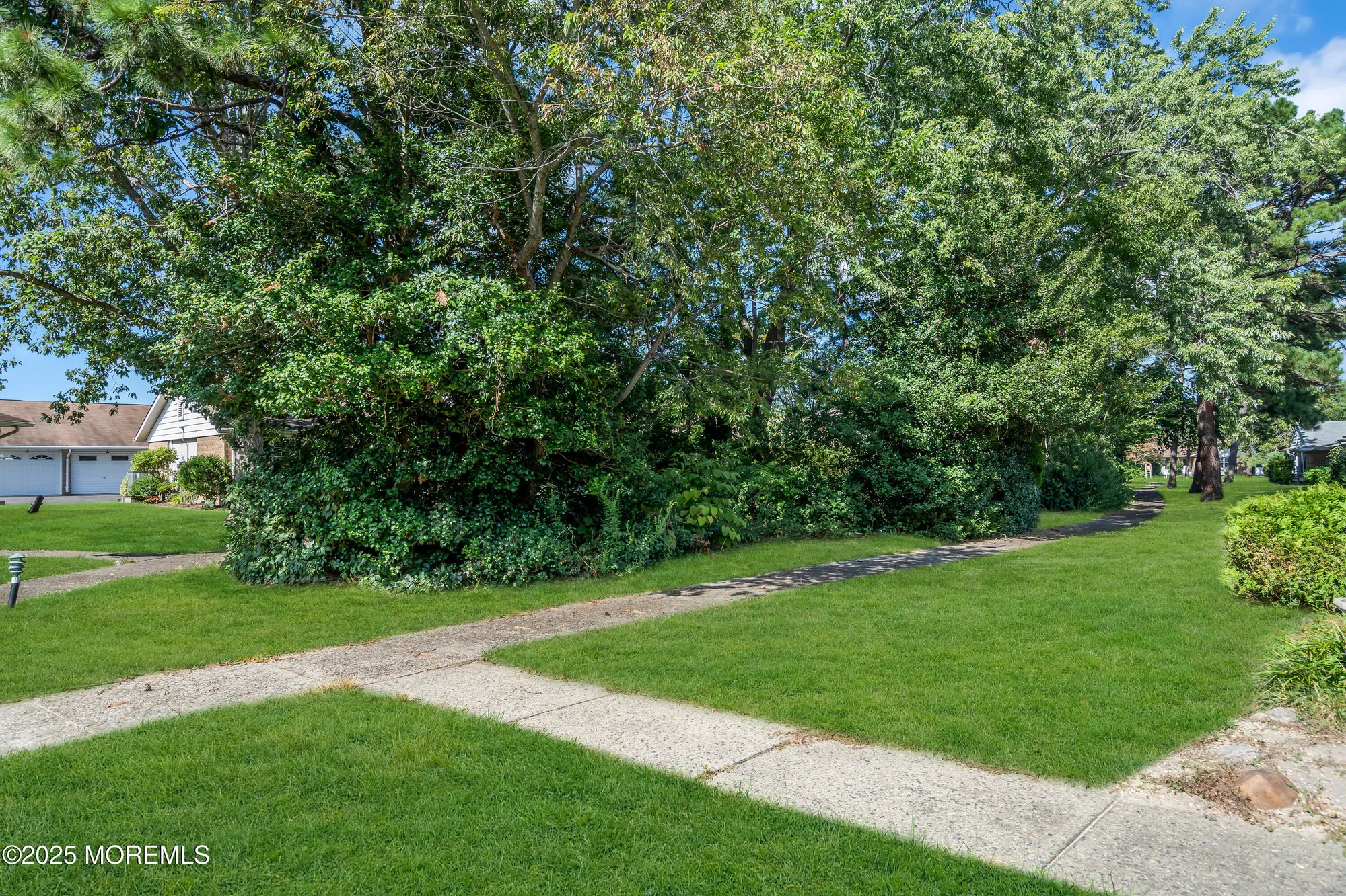 Property Slideshow image 33 of 55 | 104b buckingham dr, Manchester, NJ, 08759