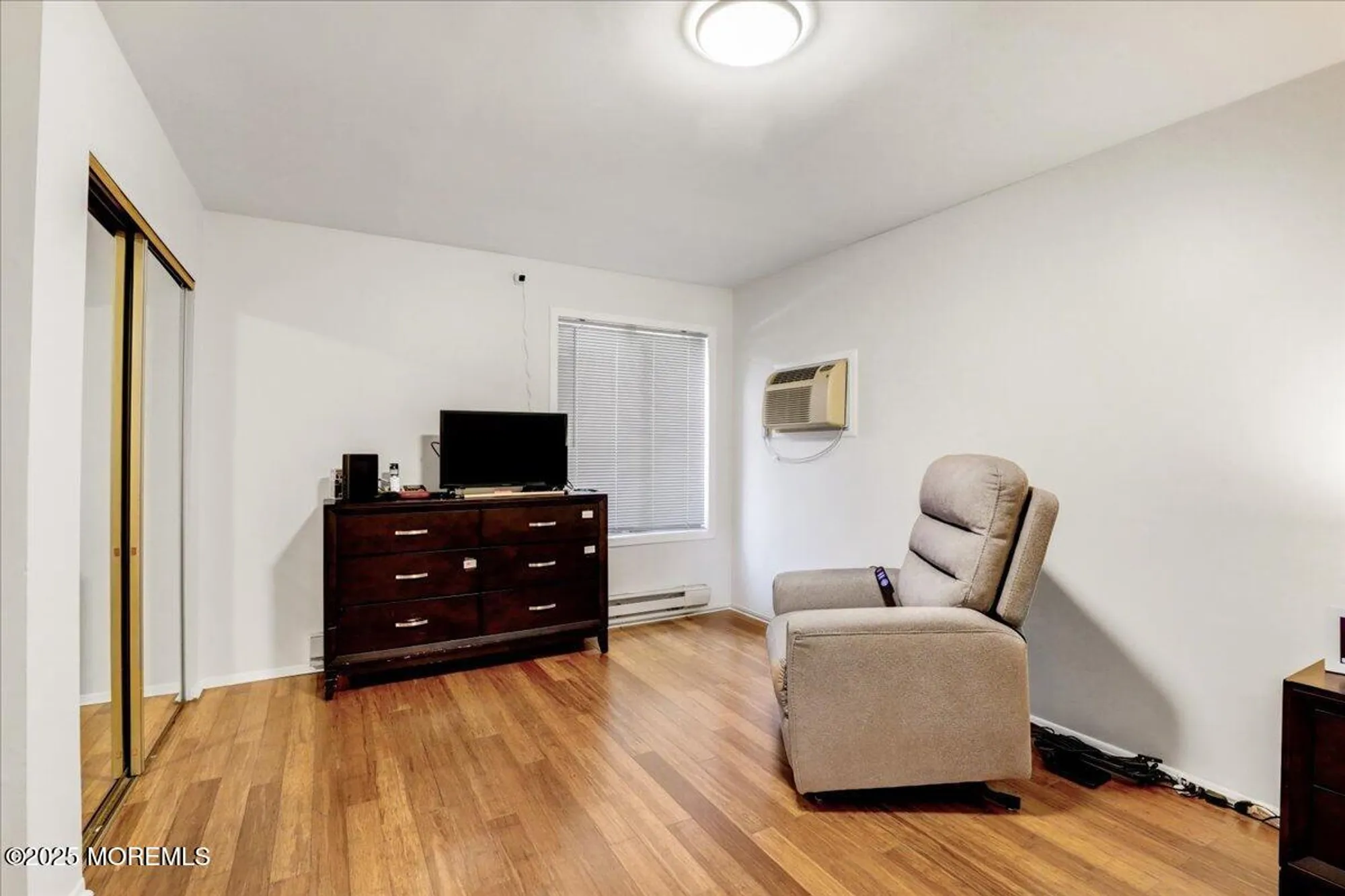 Property Slideshow image 18 of 28 | 29 meadow green cir a, Manalapan, NJ, 07726