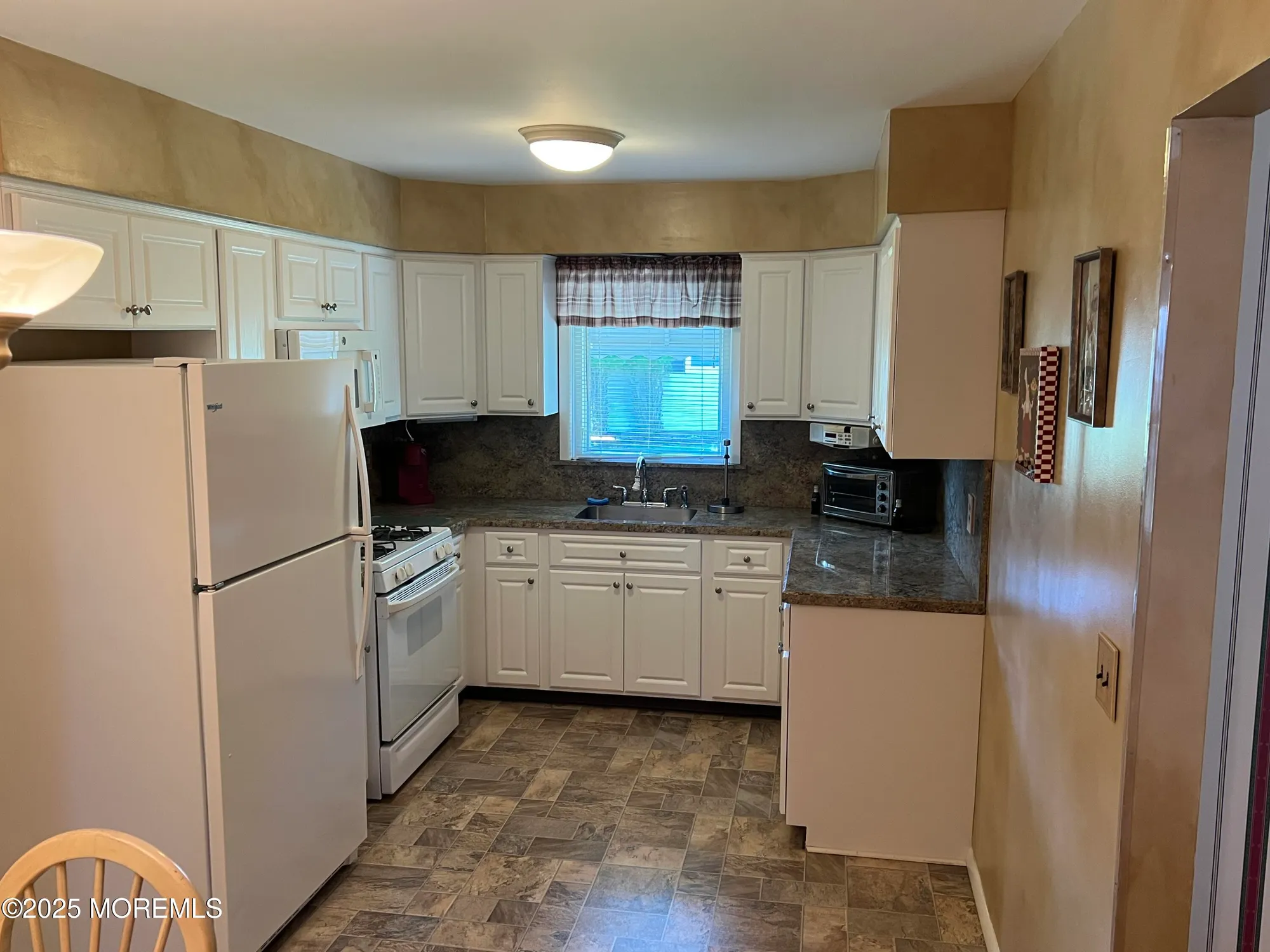 Property Slideshow image 8 of 26 | 41 nostrand dr, Toms River, NJ, 08757