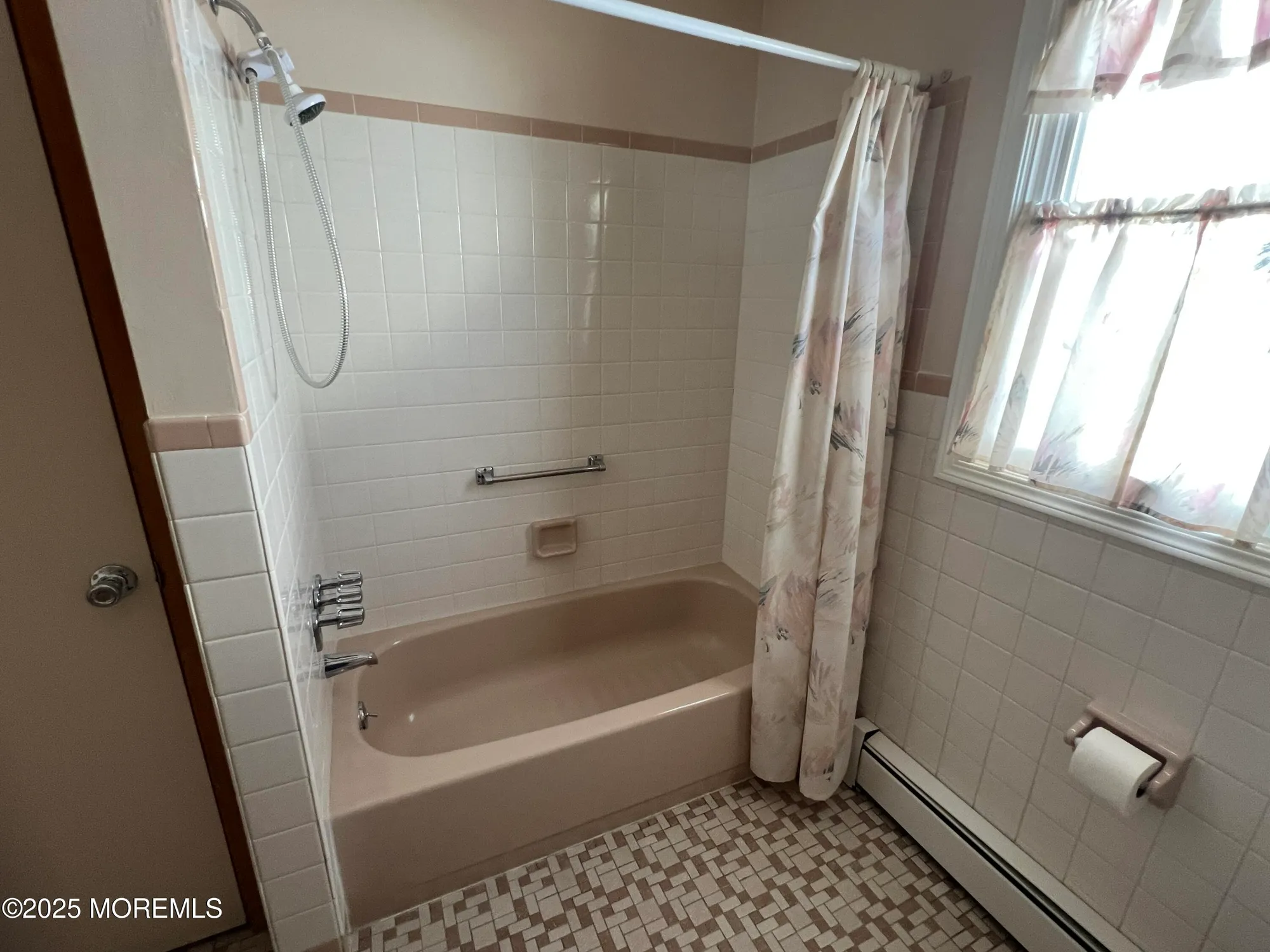 Property Slideshow image 23 of 26 | 41 nostrand dr, Toms River, NJ, 08757