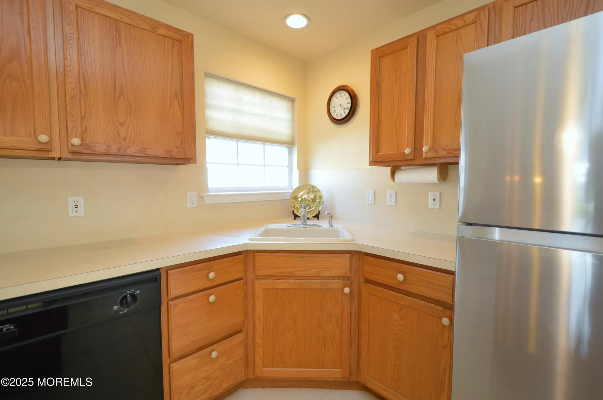 Property Slideshow image 14 of 58 | 2602 meadow lake dr, Toms River, NJ, 08755