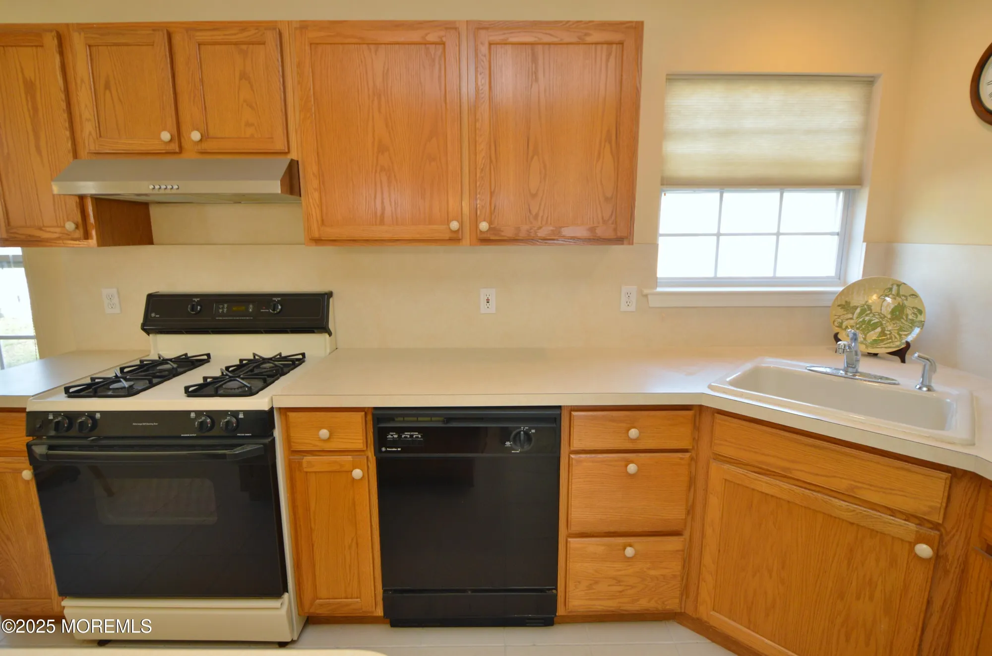 Property Slideshow image 15 of 58 | 2602 meadow lake dr, Toms River, NJ, 08755
