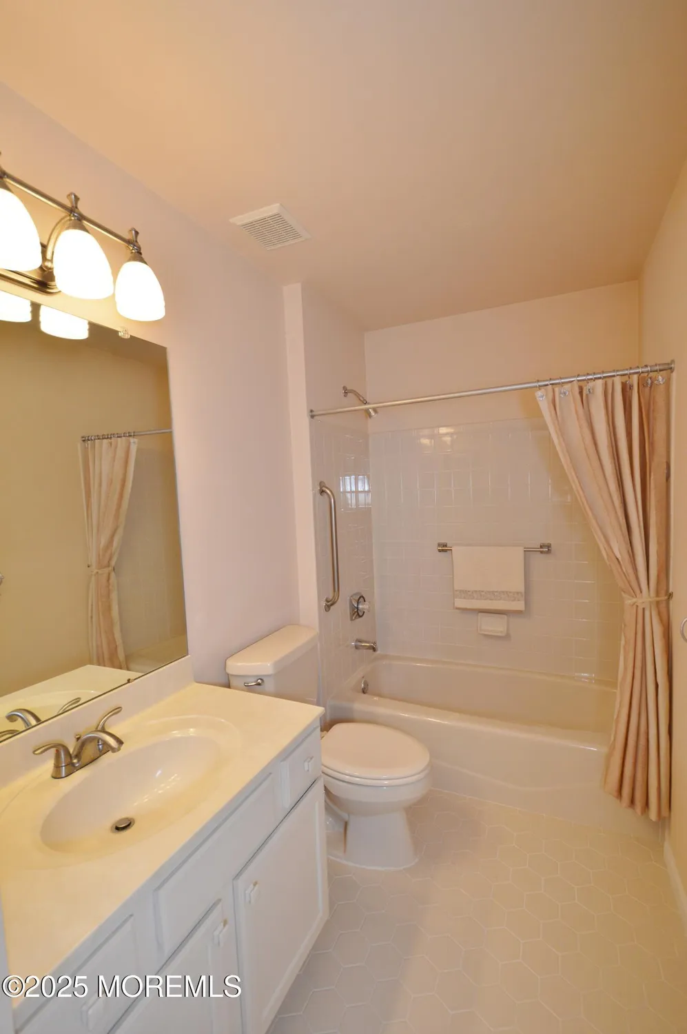 Property Slideshow image 39 of 58 | 2602 meadow lake dr, Toms River, NJ, 08755