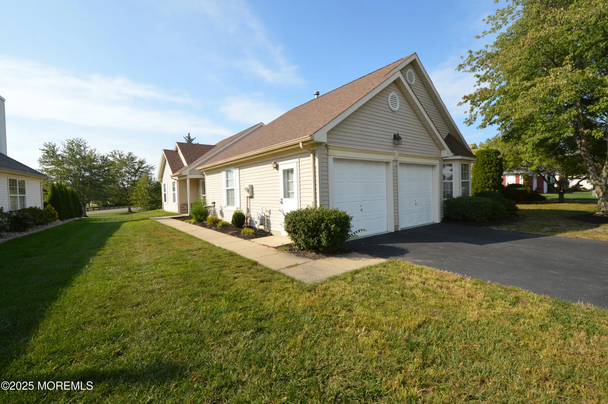 Property Slideshow image 43 of 58 | 2602 meadow lake dr, Toms River, NJ, 08755