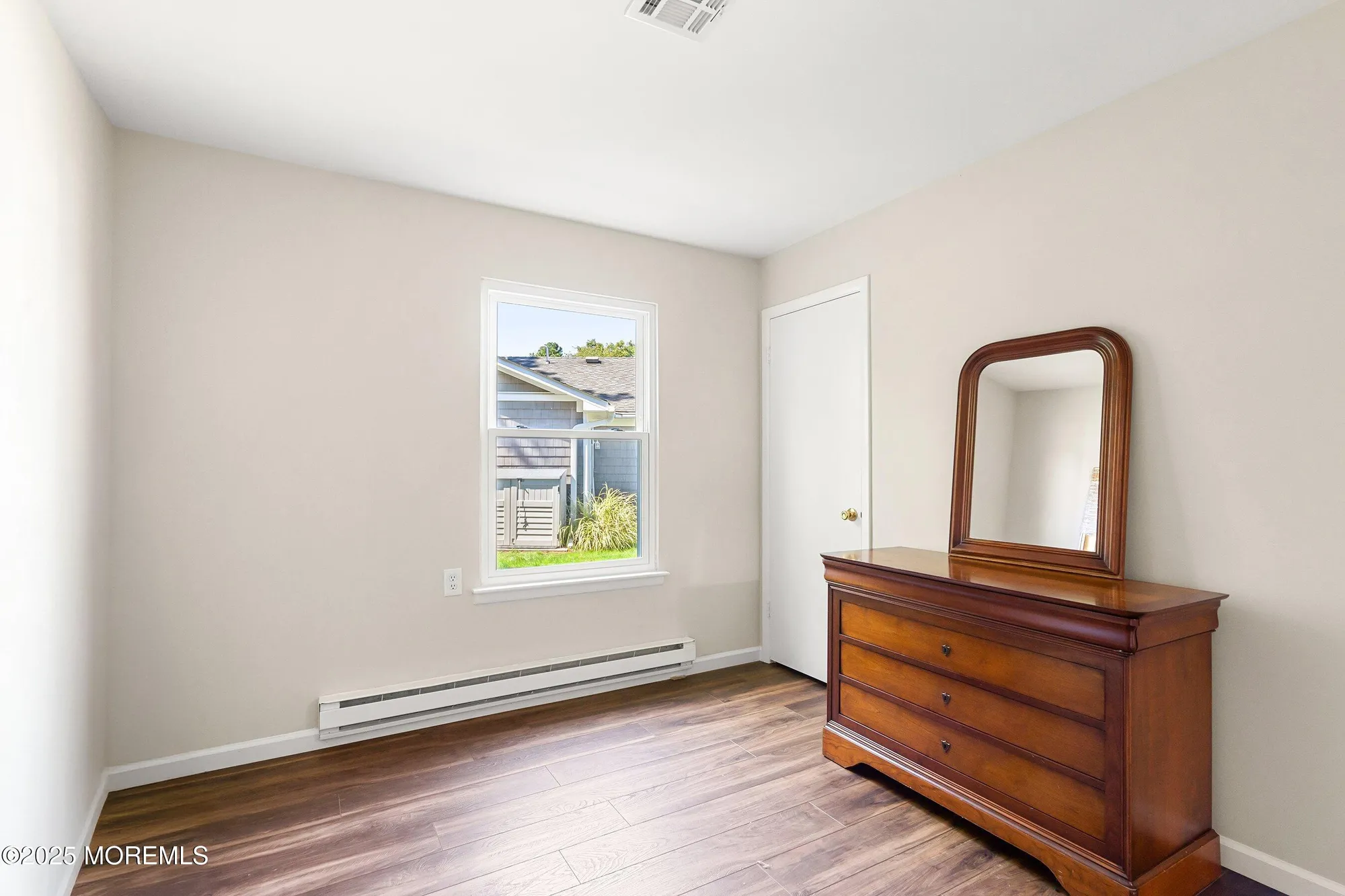 Property Slideshow image 26 of 43 | 9 whitney ct, Brick, NJ, 08724