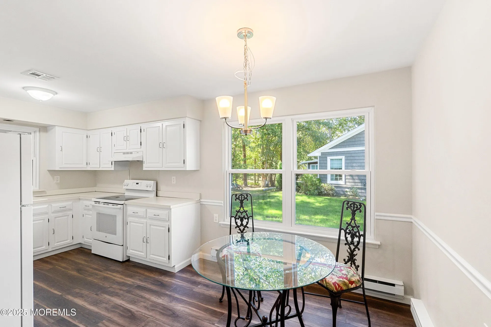 Property Slideshow image 20 of 43 | 9 whitney ct, Brick, NJ, 08724