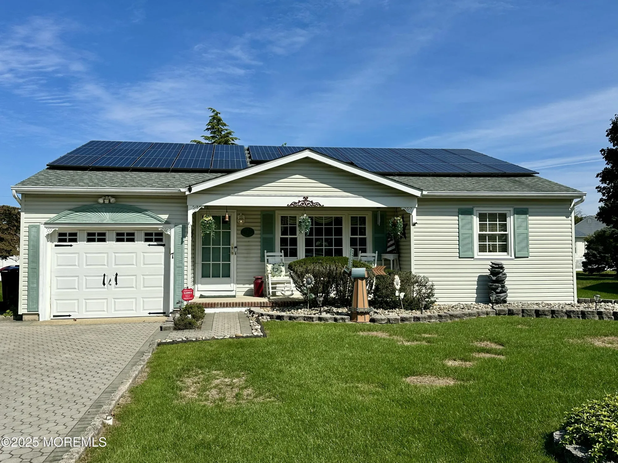 Property Slideshow image 7 of 27 | 7 bedford ct, Toms River, NJ, 08757