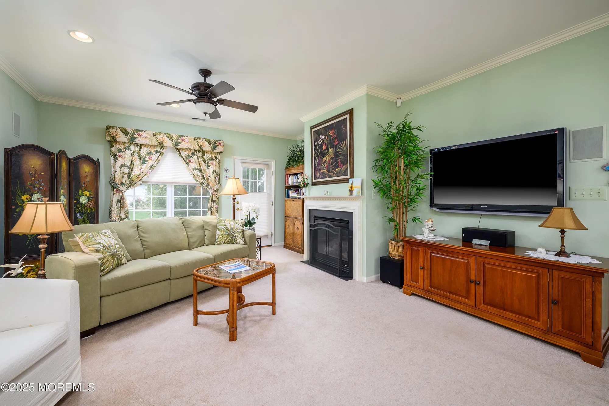 Property Slideshow image 8 of 35 | 4 gladston ct, Jackson, NJ, 08527