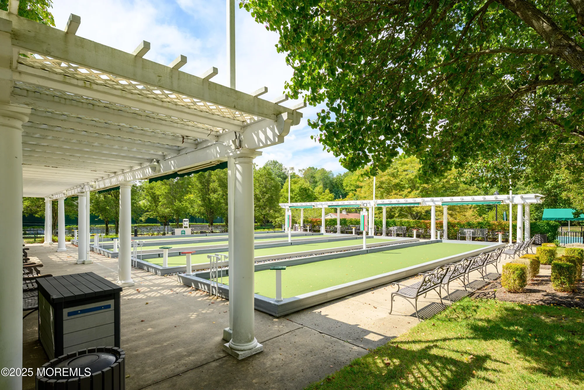 Property Slideshow image 20 of 35 | 4 gladston ct, Jackson, NJ, 08527