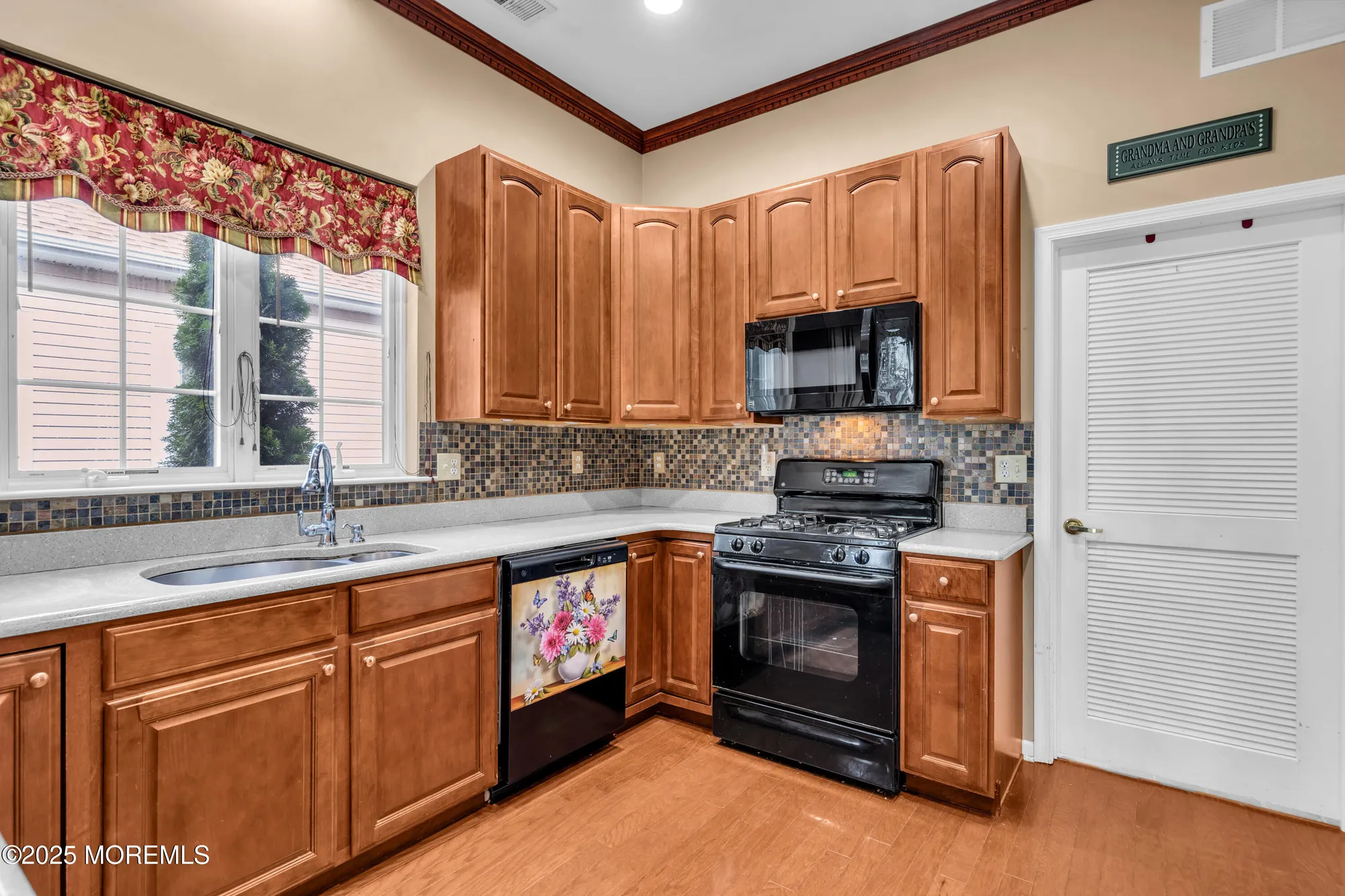 Property Slideshow image 18 of 49 | 30 eagleswood dr, Waretown, NJ, 08758