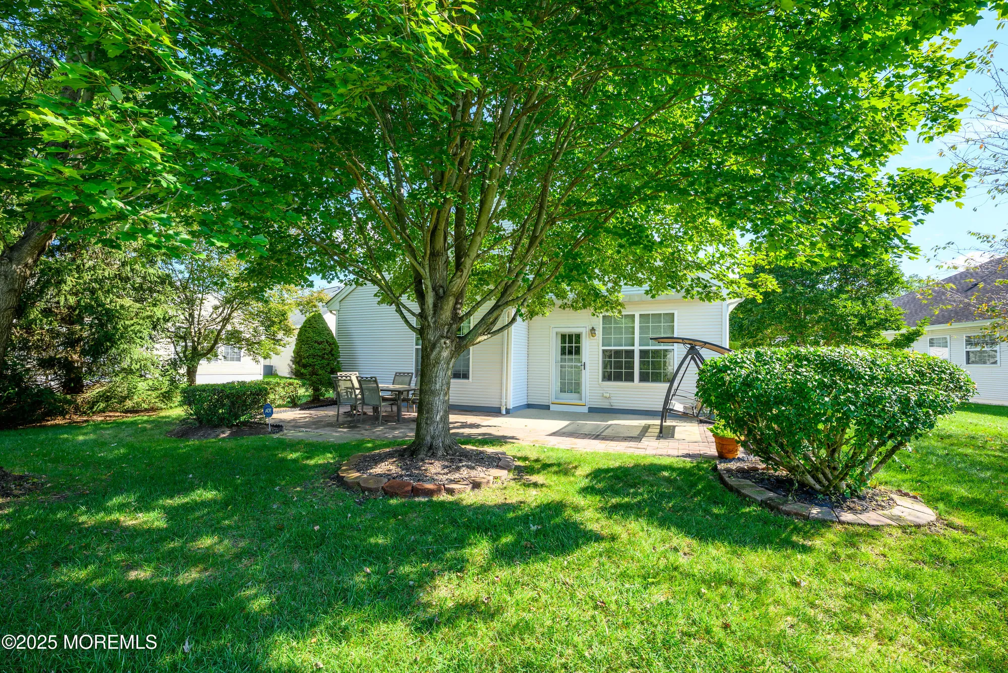 Property Slideshow image 19 of 35 | 4 gladston ct, Jackson, NJ, 08527