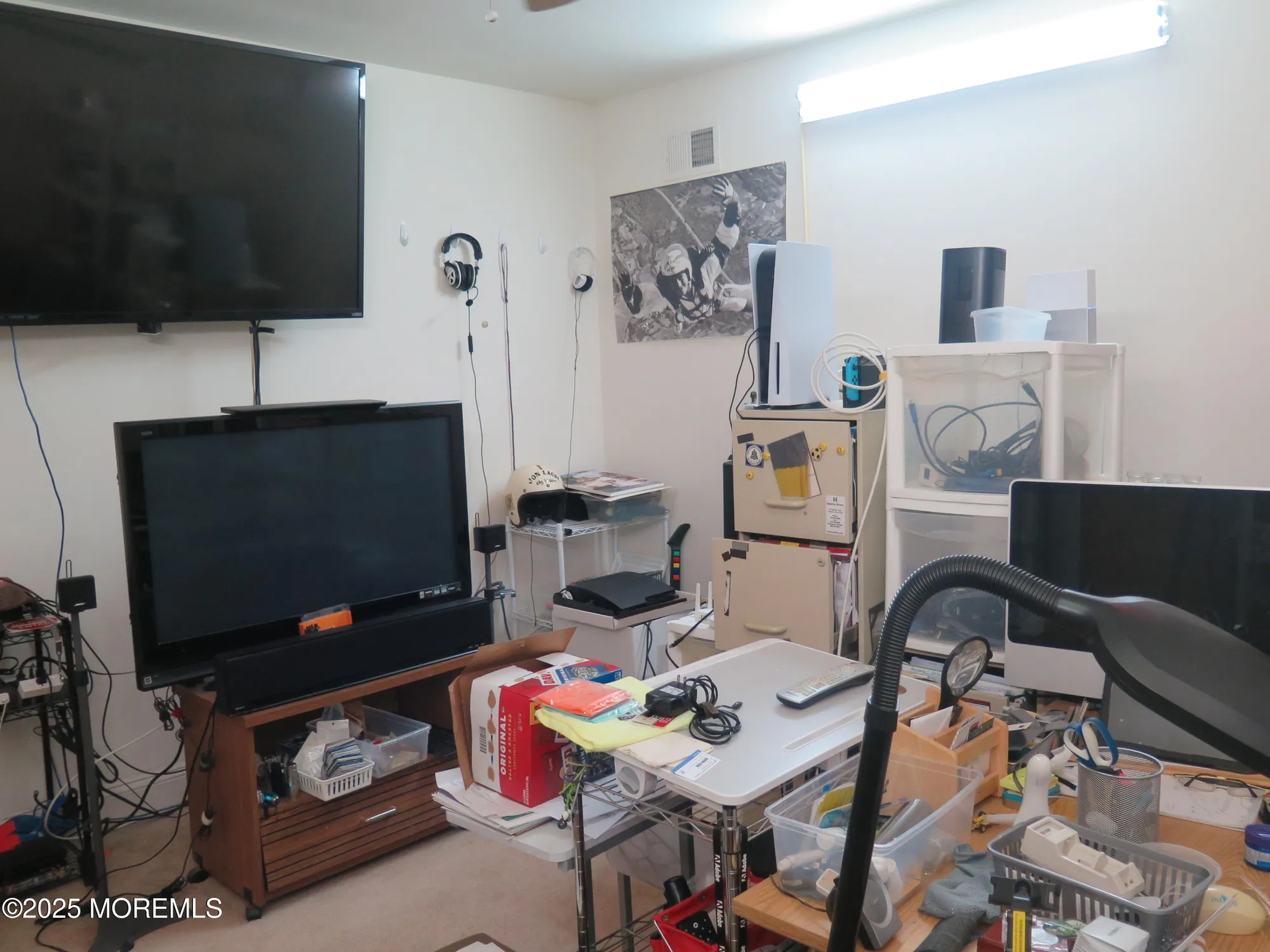 Property Slideshow image 32 of 61 | 108 scarborough way, Marlboro, NJ, 07746