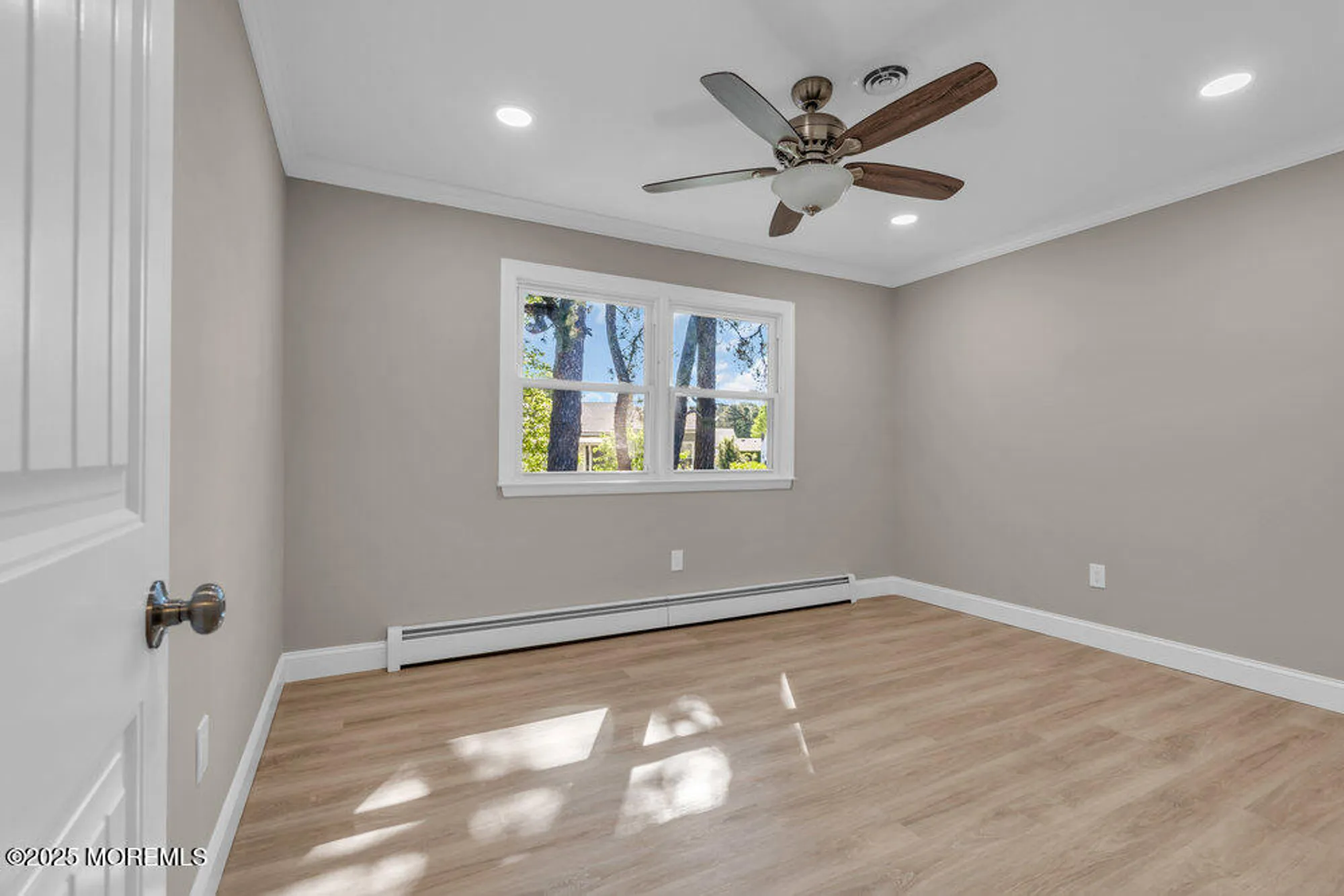 Property Slideshow image 10 of 68 | 33 brookfield ct, Toms River, NJ, 08757