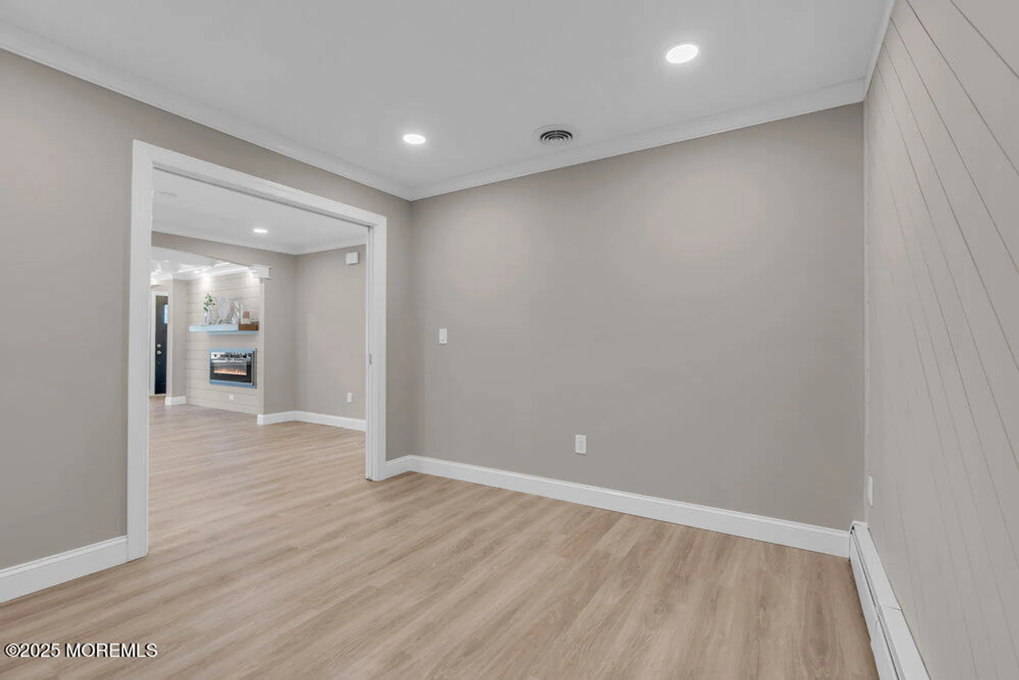 Property Slideshow image 11 of 68 | 33 brookfield ct, Toms River, NJ, 08757