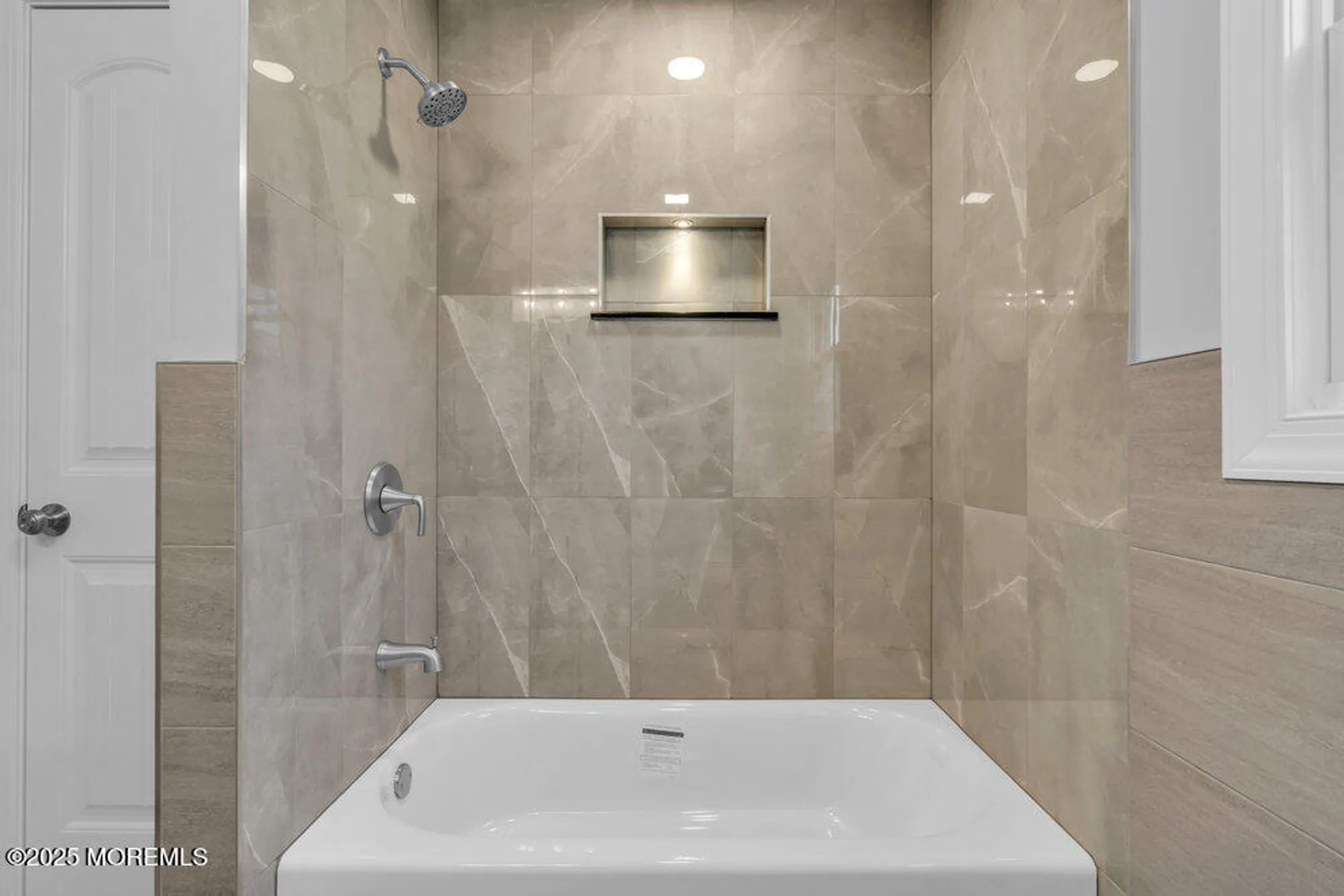 Property Slideshow image 39 of 68 | 33 brookfield ct, Toms River, NJ, 08757