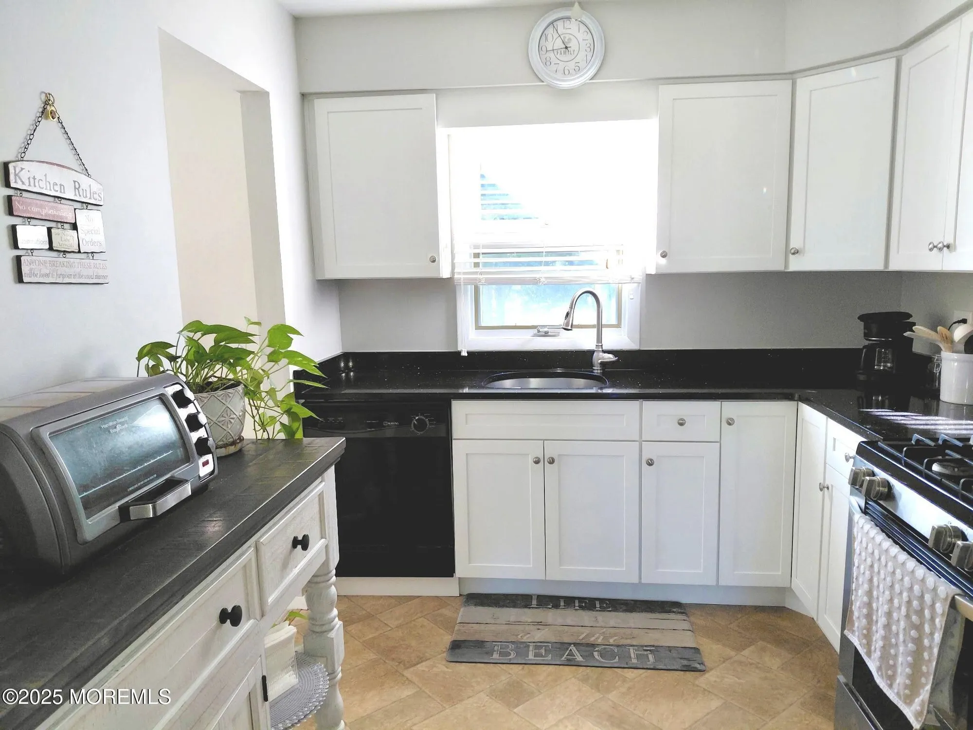 Property Slideshow image 3 of 12 | 35 southampton rd, Toms River, NJ, 08757