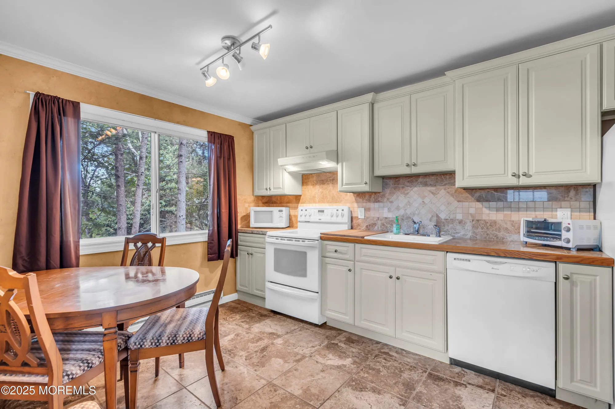 Property Slideshow image 11 of 26 | 4 georgia way b, Whiting, NJ, 08759