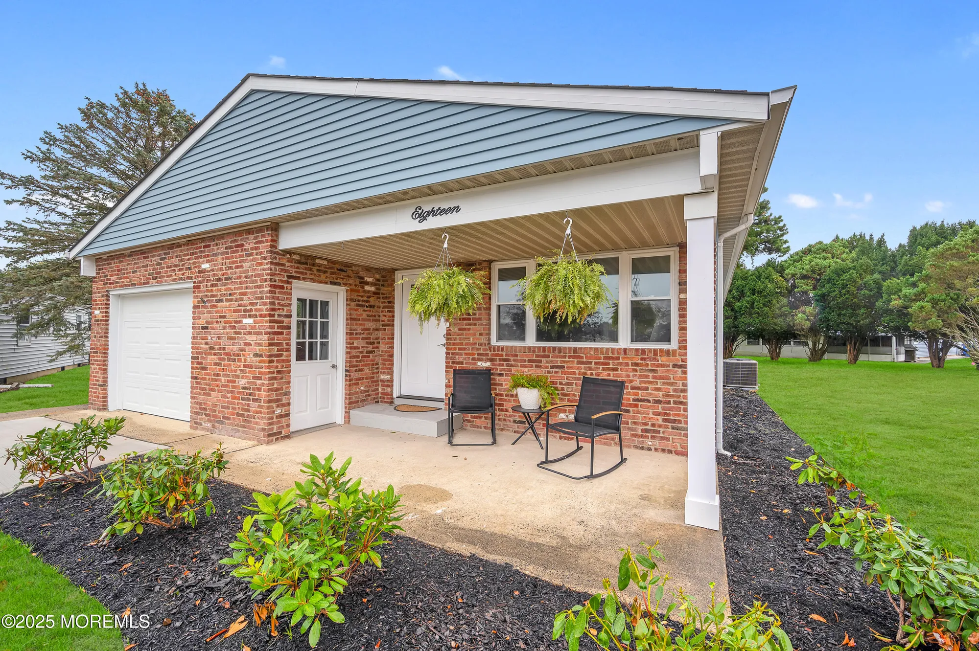 Property Slideshow image 4 of 29 | 18 morongo ct, Toms River, NJ, 08757