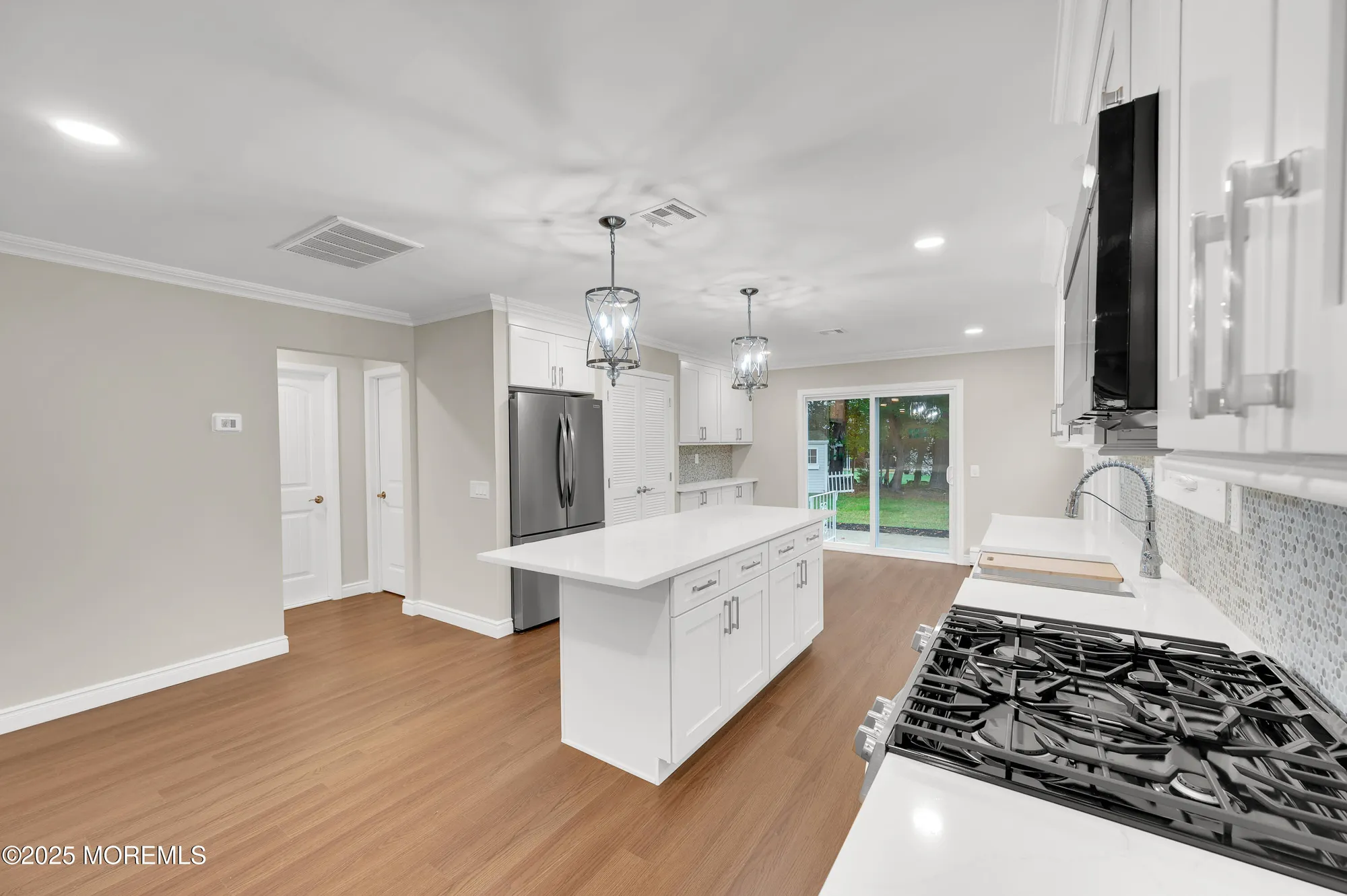 Property Slideshow image 8 of 29 | 18 morongo ct, Toms River, NJ, 08757