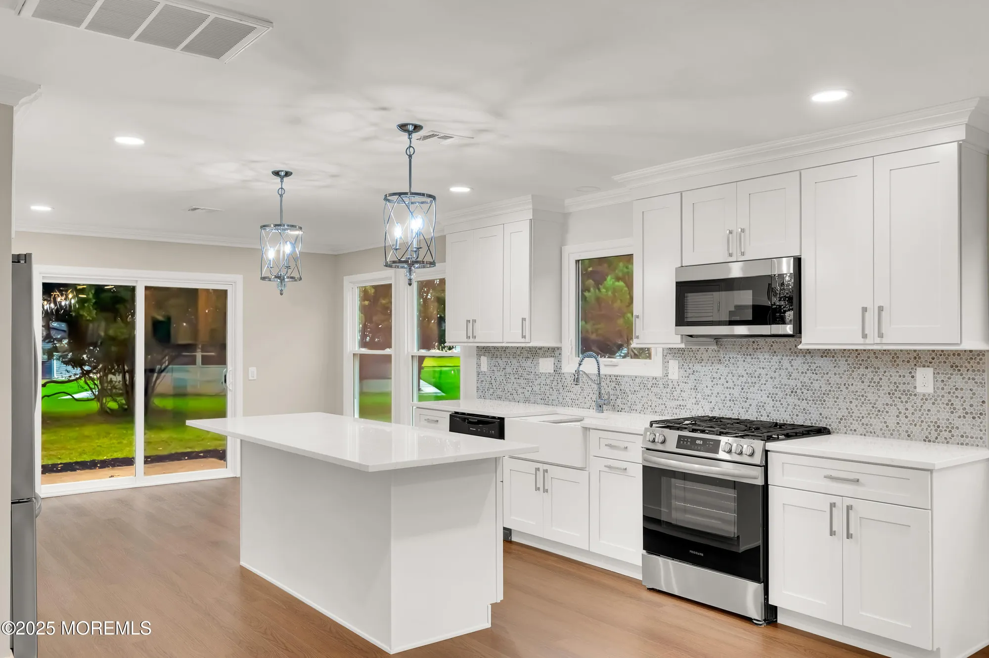 Property Slideshow image 6 of 29 | 18 morongo ct, Toms River, NJ, 08757