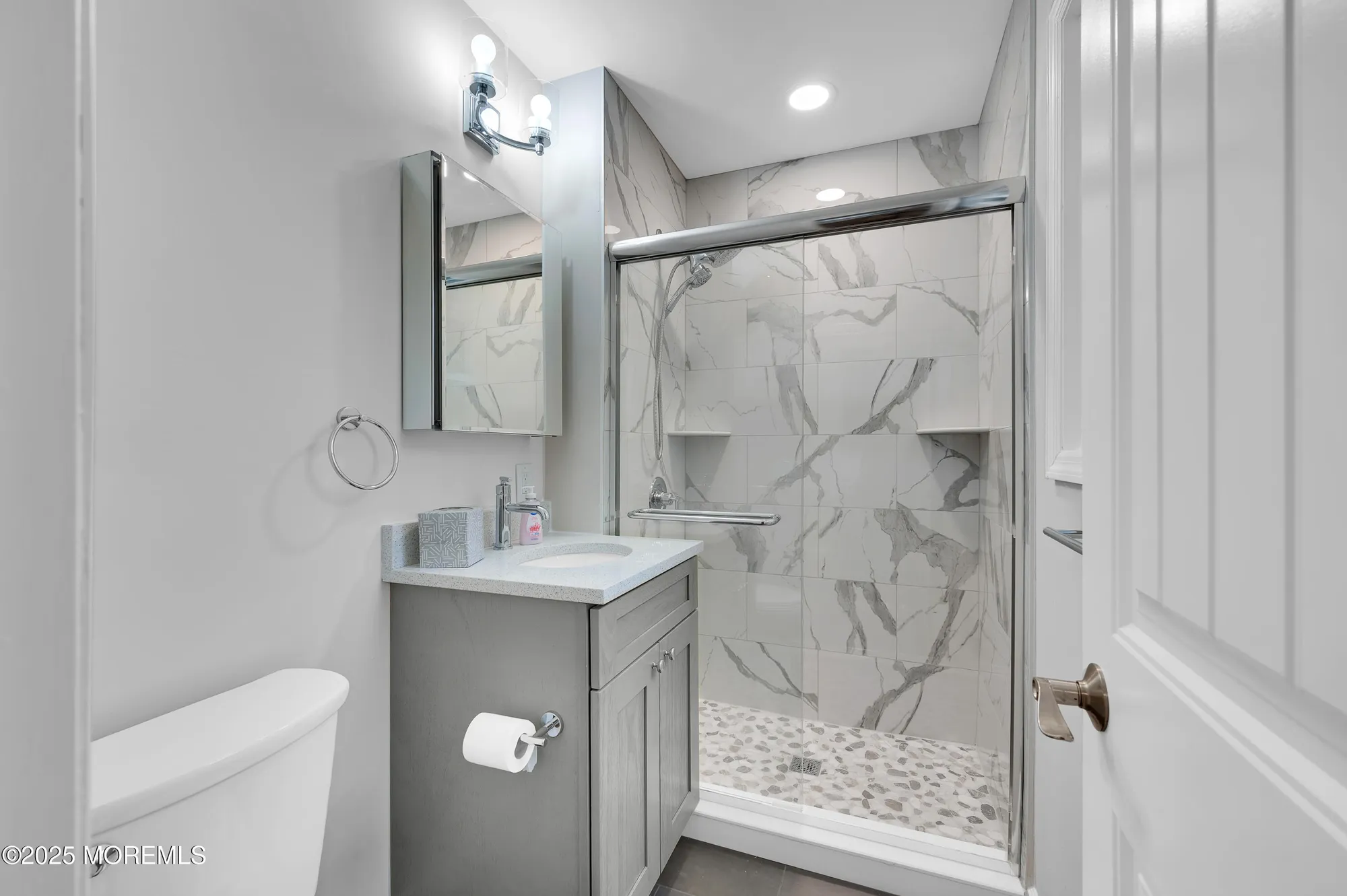 Property Slideshow image 19 of 29 | 18 morongo ct, Toms River, NJ, 08757