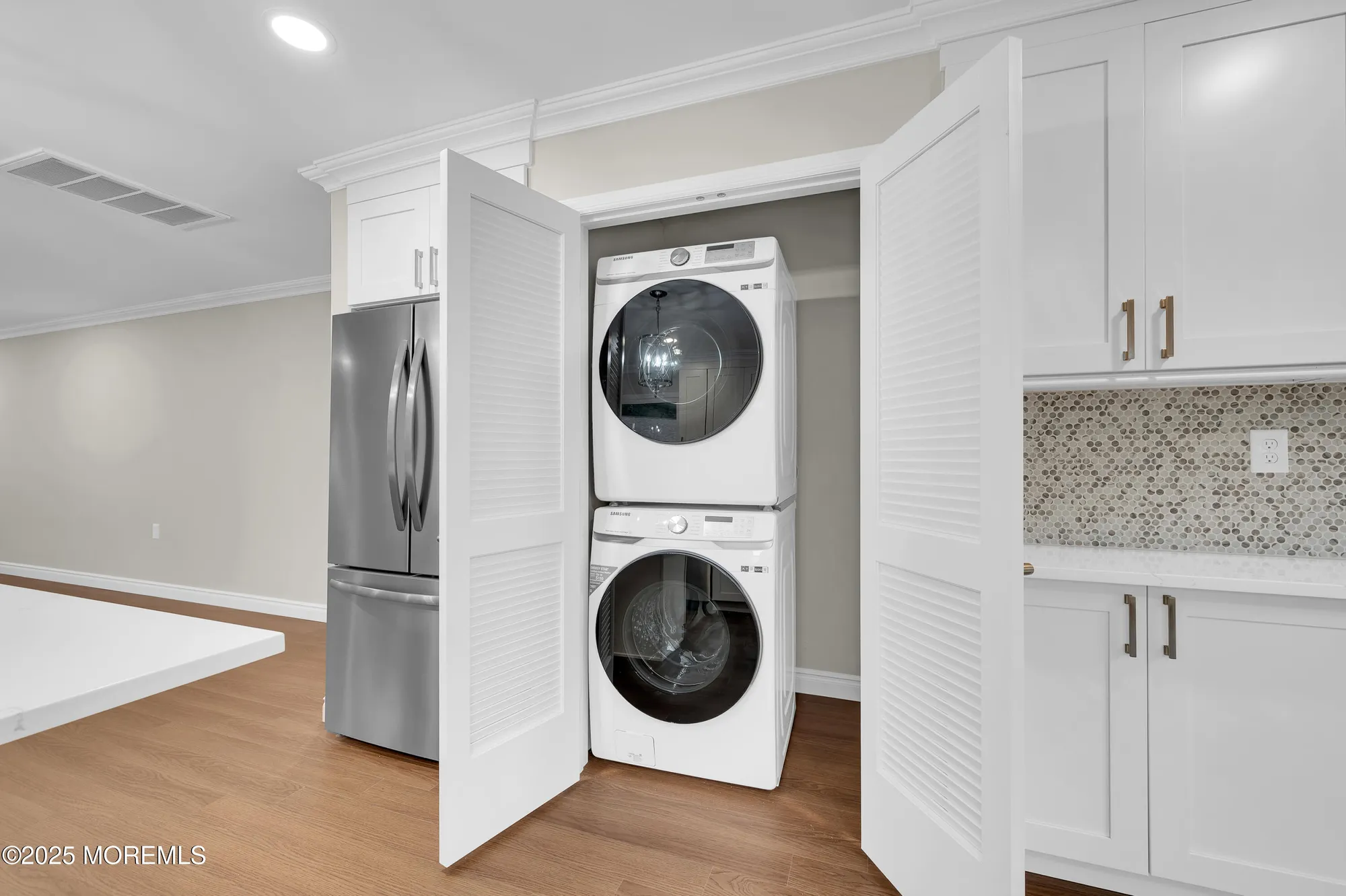 Property Slideshow image 12 of 29 | 18 morongo ct, Toms River, NJ, 08757