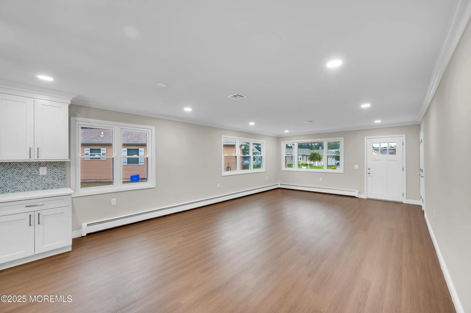 Property Slideshow image 14 of 29 | 18 morongo ct, Toms River, NJ, 08757