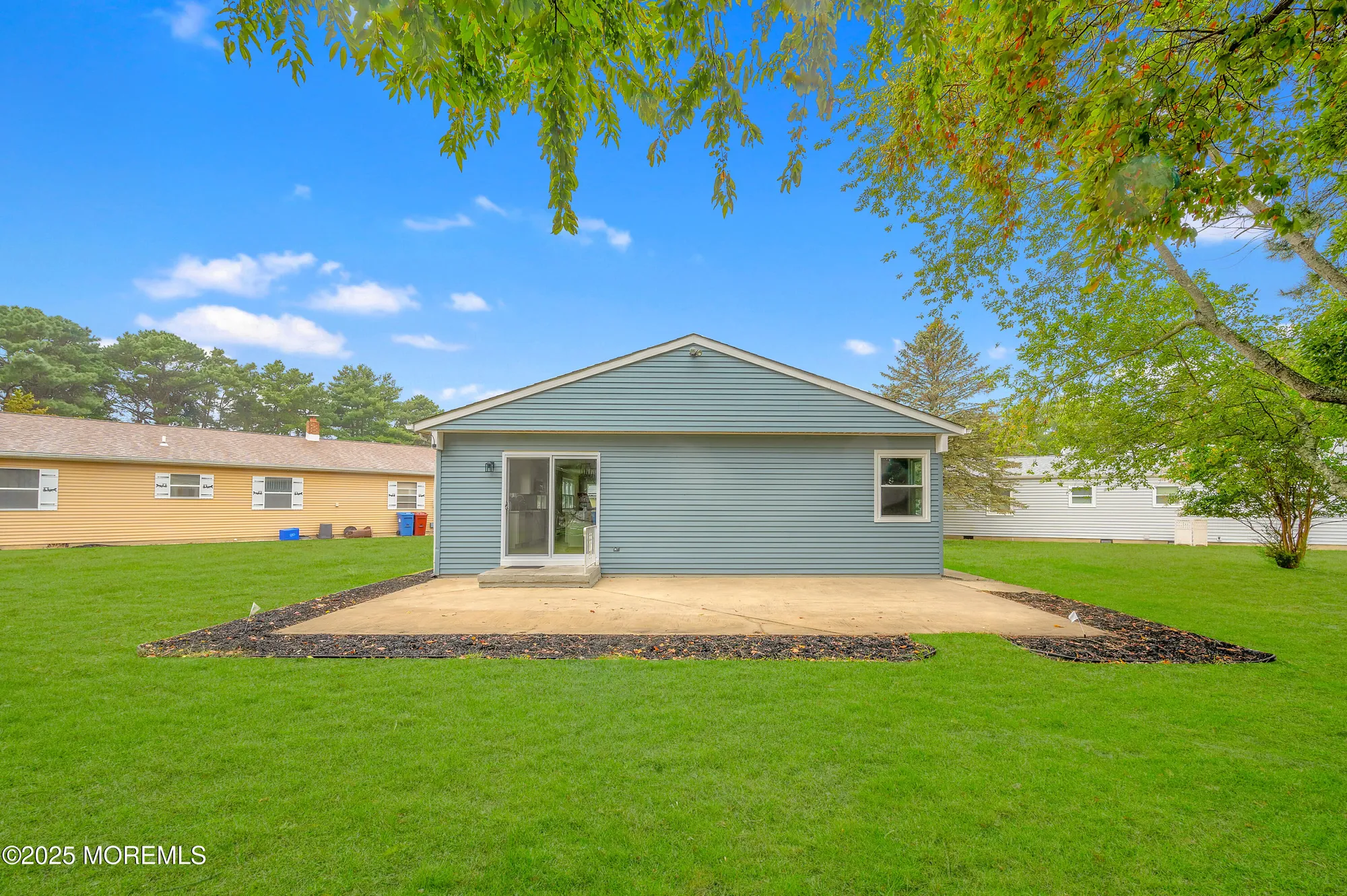 Property Slideshow image 22 of 29 | 18 morongo ct, Toms River, NJ, 08757