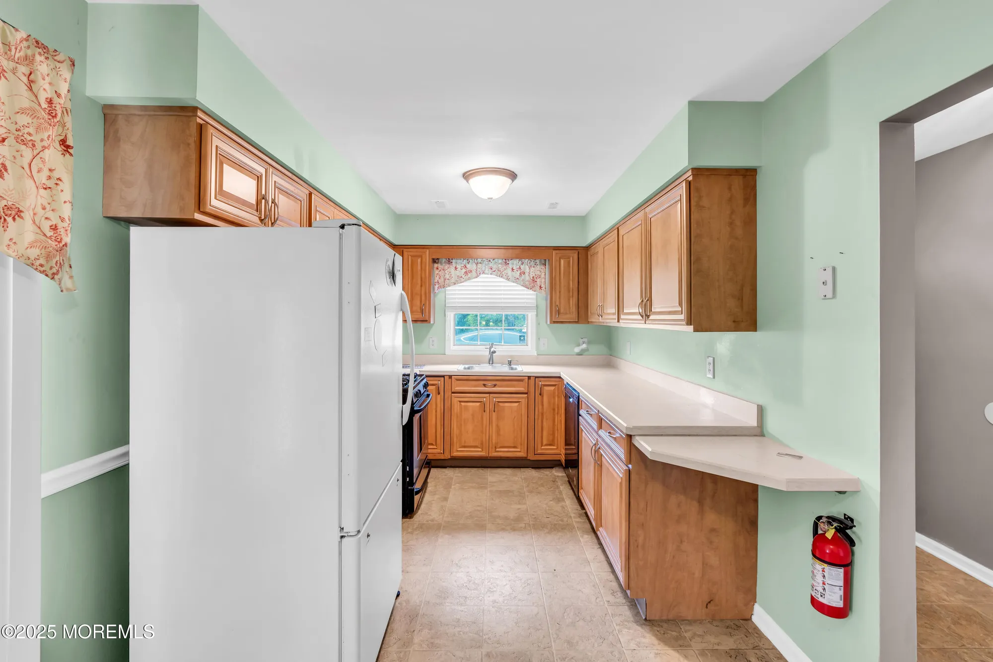 Property Slideshow image 25 of 31 | 1970 cherryvale ct, Toms River, NJ, 08755