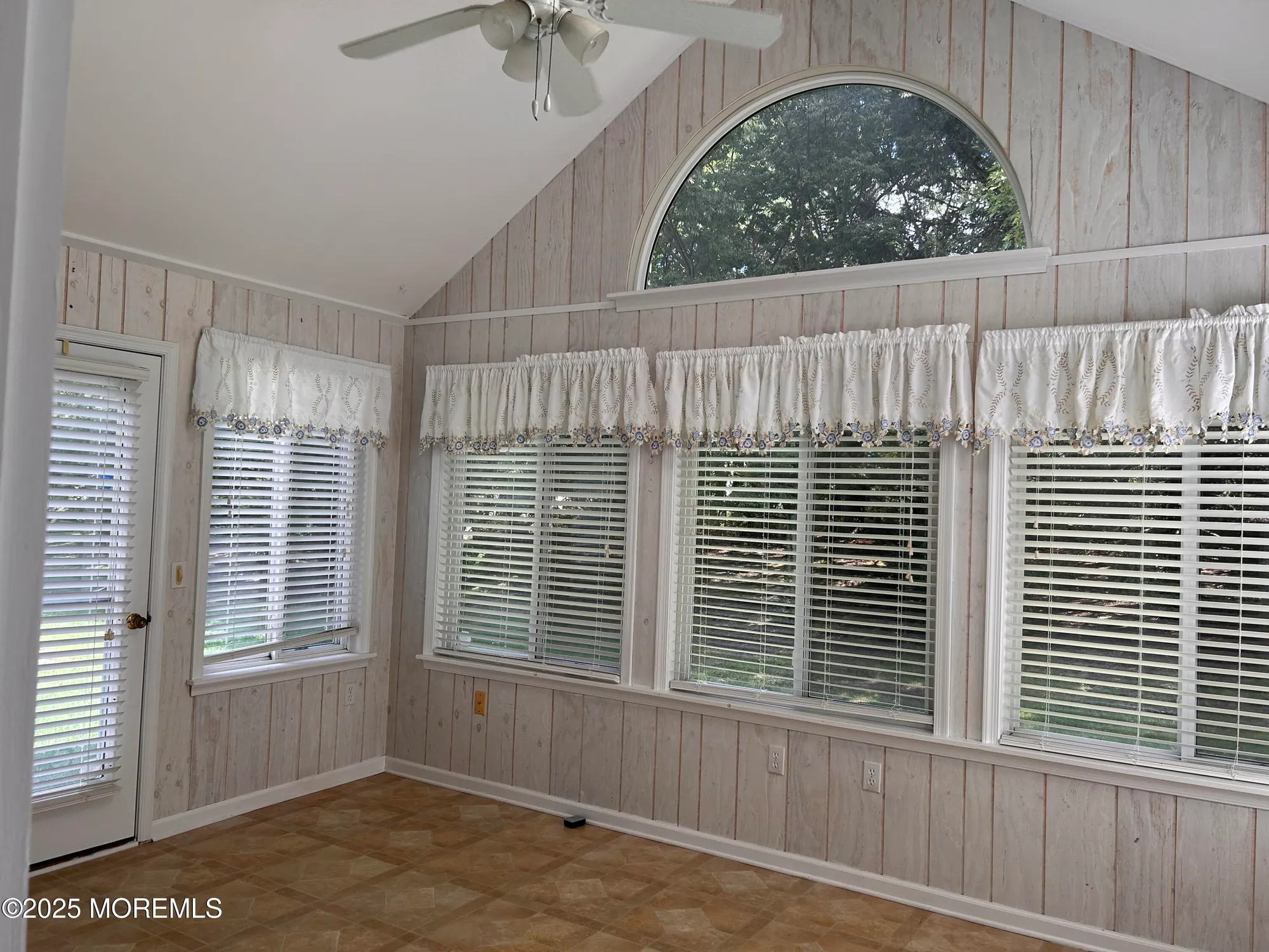 Property Slideshow image 30 of 38 | 2263 s chanticleer ct, Toms River, NJ, 08755