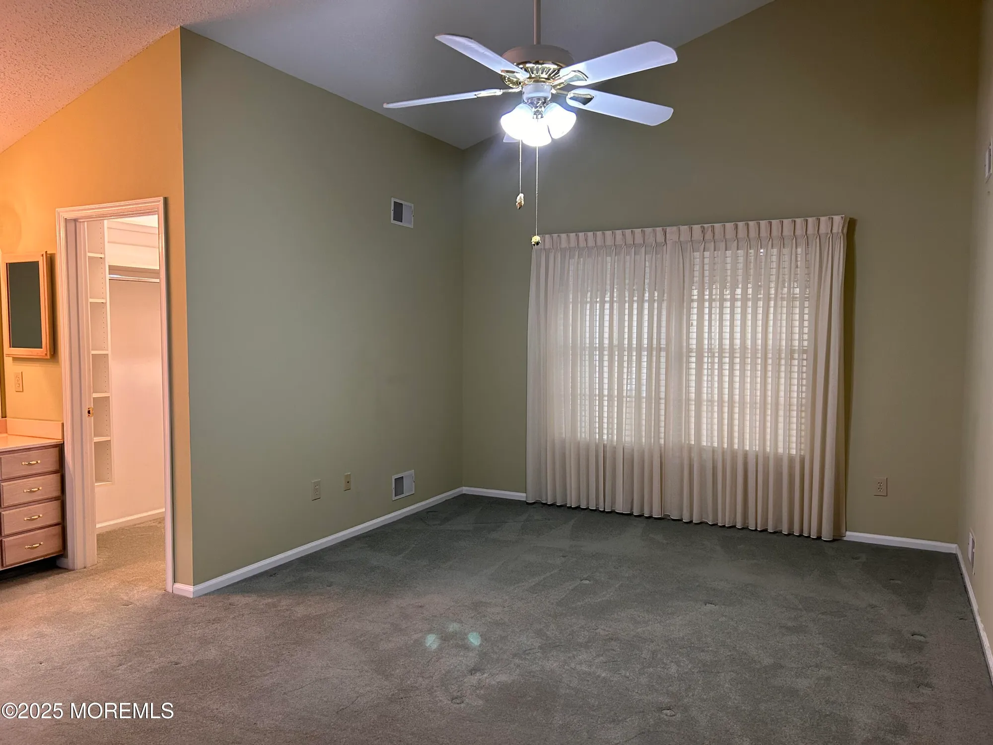 Property Slideshow image 26 of 38 | 2263 s chanticleer ct, Toms River, NJ, 08755