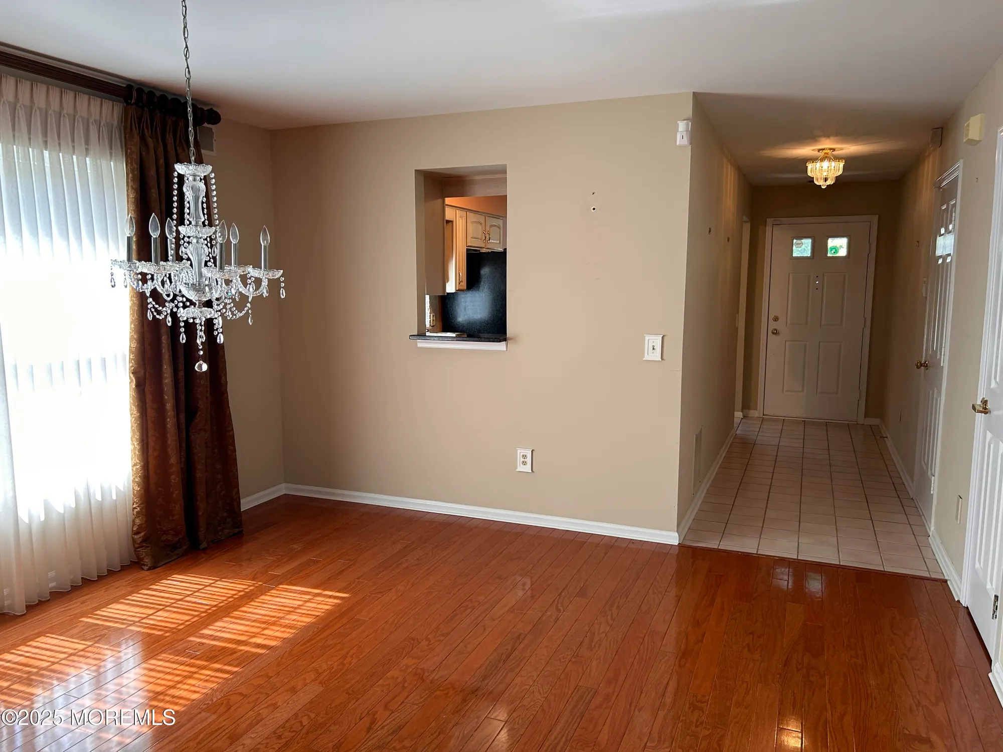Property Slideshow image 9 of 38 | 2263 s chanticleer ct, Toms River, NJ, 08755
