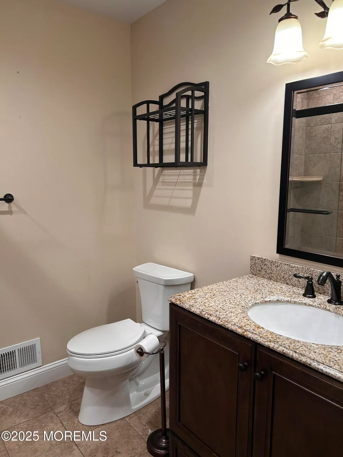 Property Slideshow image 16 of 38 | 2263 s chanticleer ct, Toms River, NJ, 08755