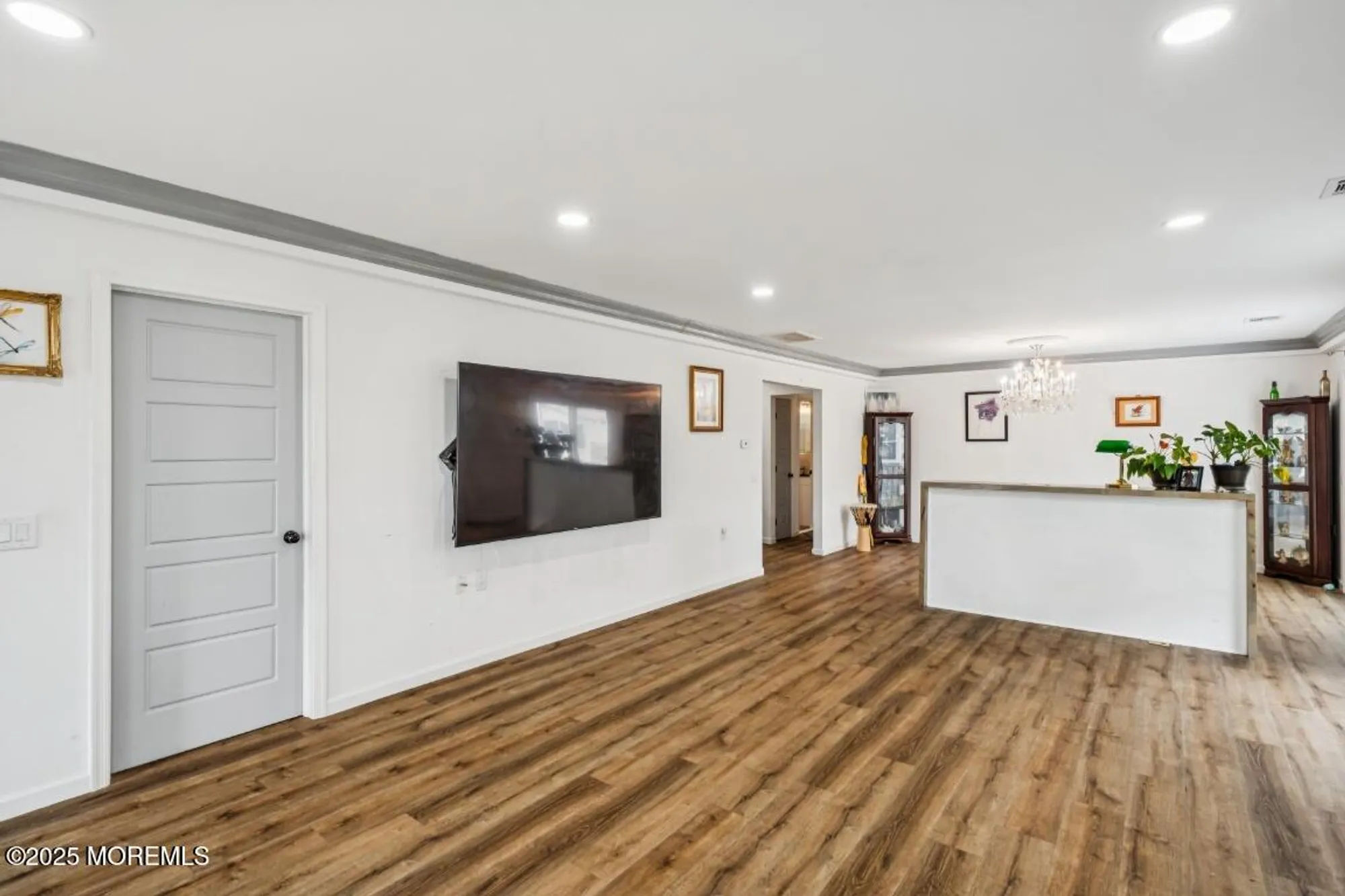 Property Slideshow image 5 of 17 | 8 augusta ct, Toms River, NJ, 08757