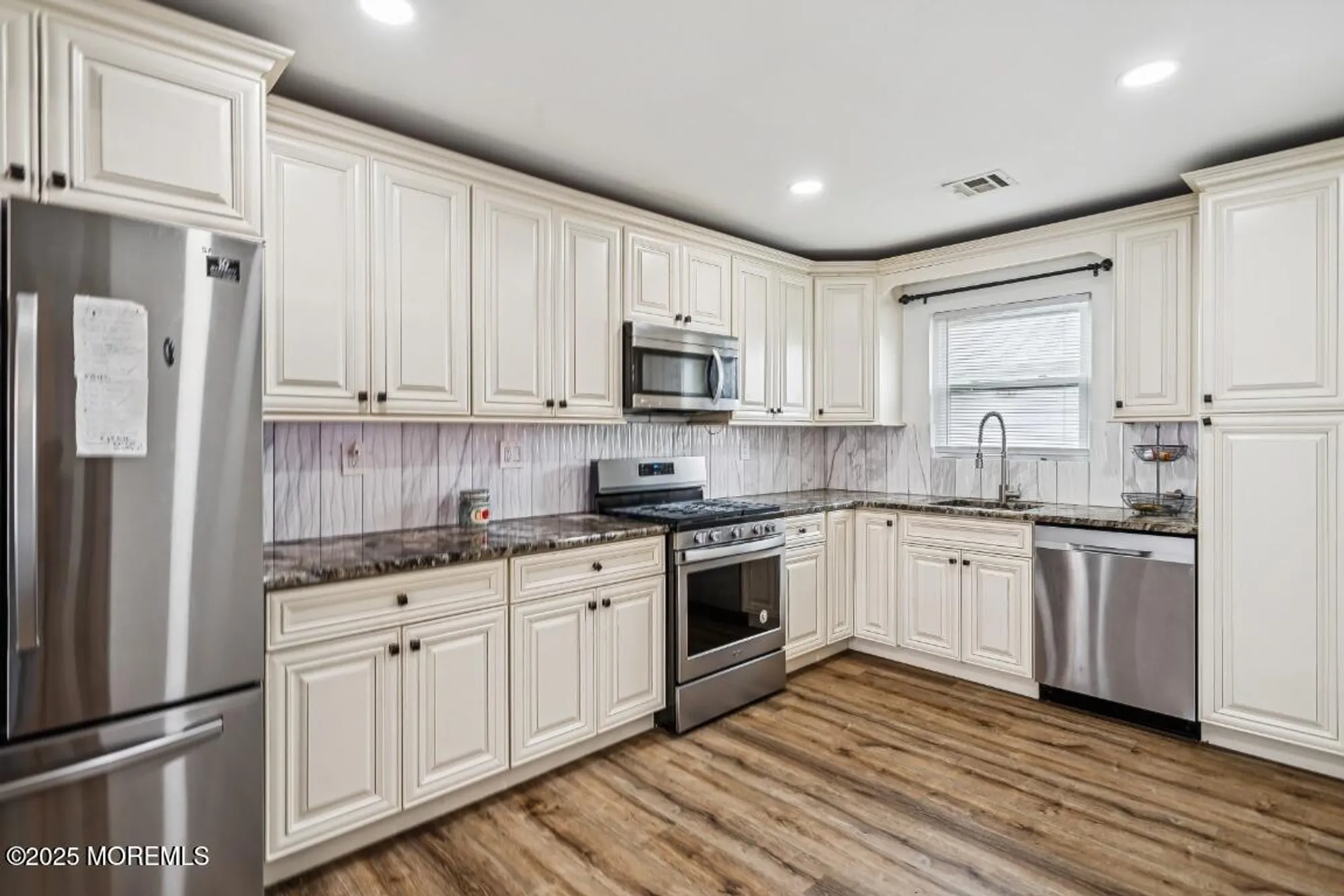 Property Slideshow image 8 of 17 | 8 augusta ct, Toms River, NJ, 08757