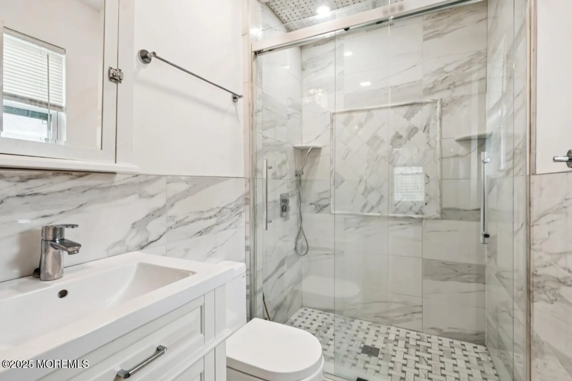 Property Slideshow image 13 of 17 | 8 augusta ct, Toms River, NJ, 08757