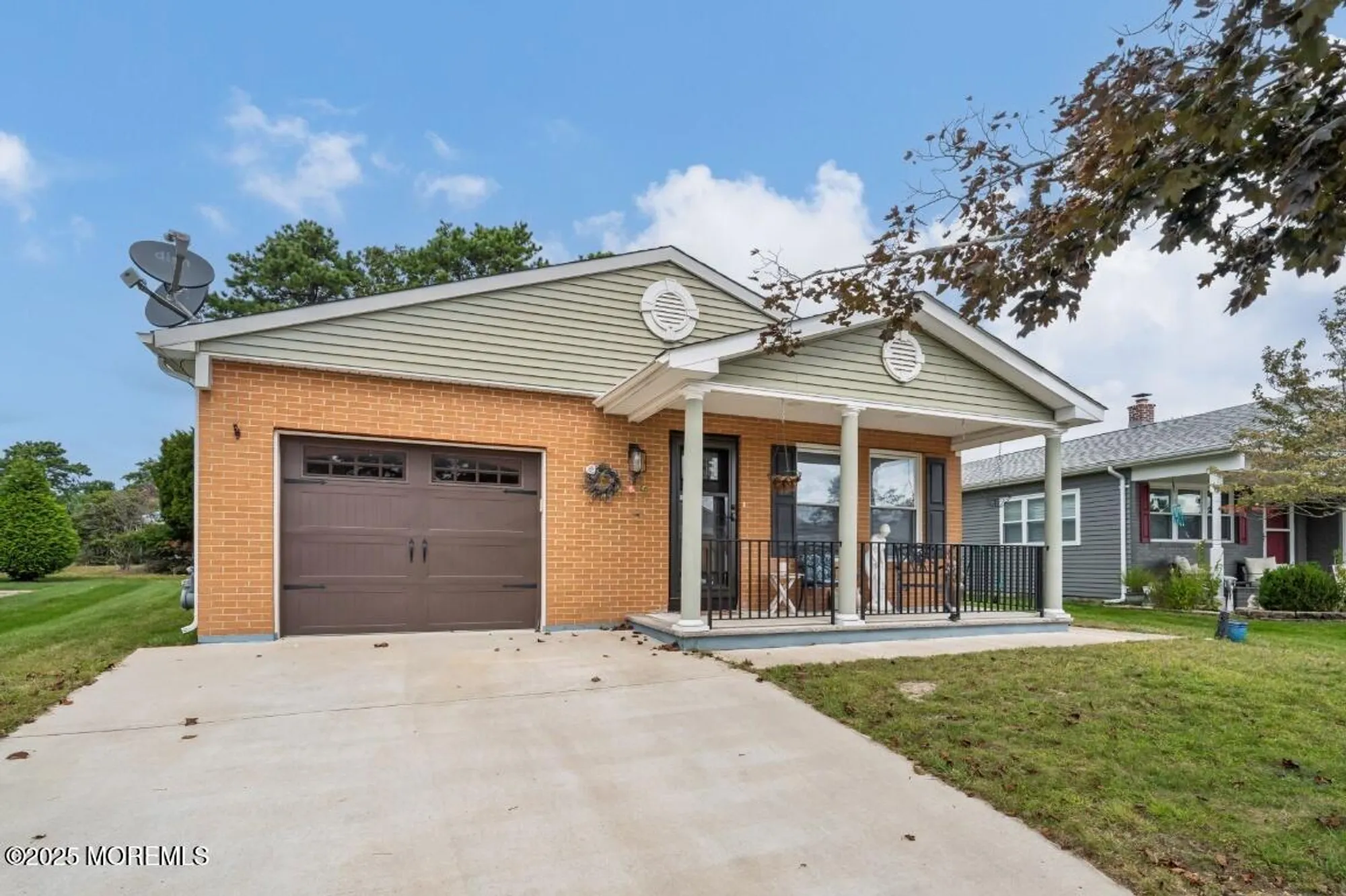 Property Slideshow image 2 of 17 | 8 augusta ct, Toms River, NJ, 08757