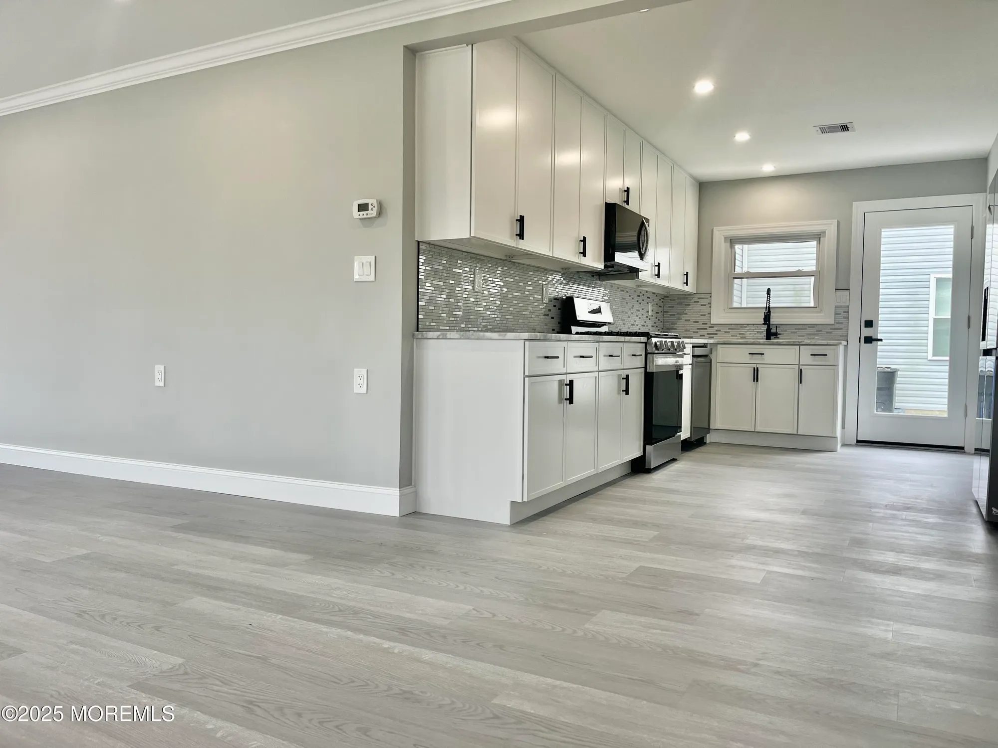 Property Slideshow image 5 of 28 | 13 saint martin pl, Toms River, NJ, 08757