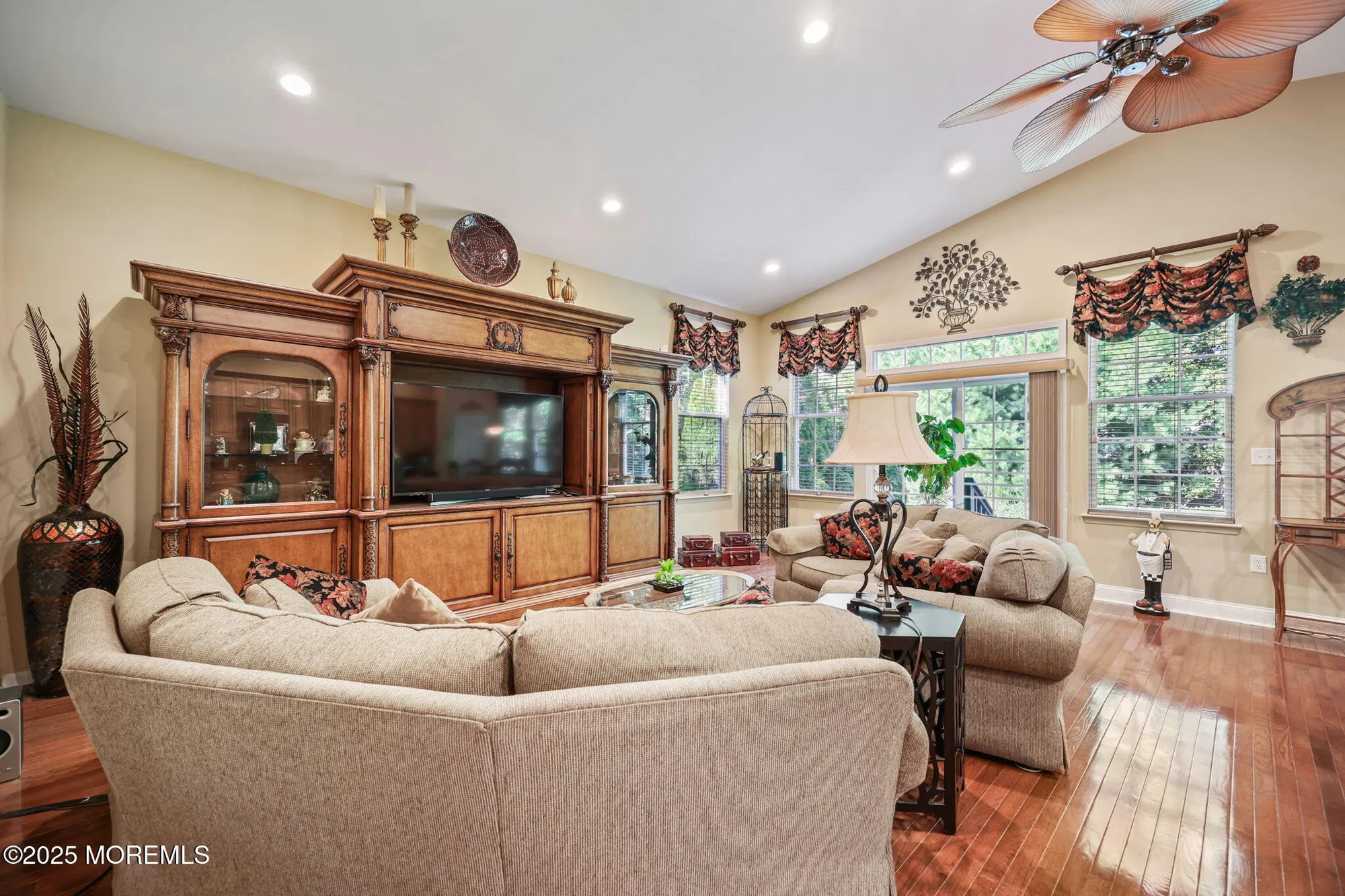 Property Slideshow image 15 of 60 | 28 pond view cir, Barnegat, NJ, 08005