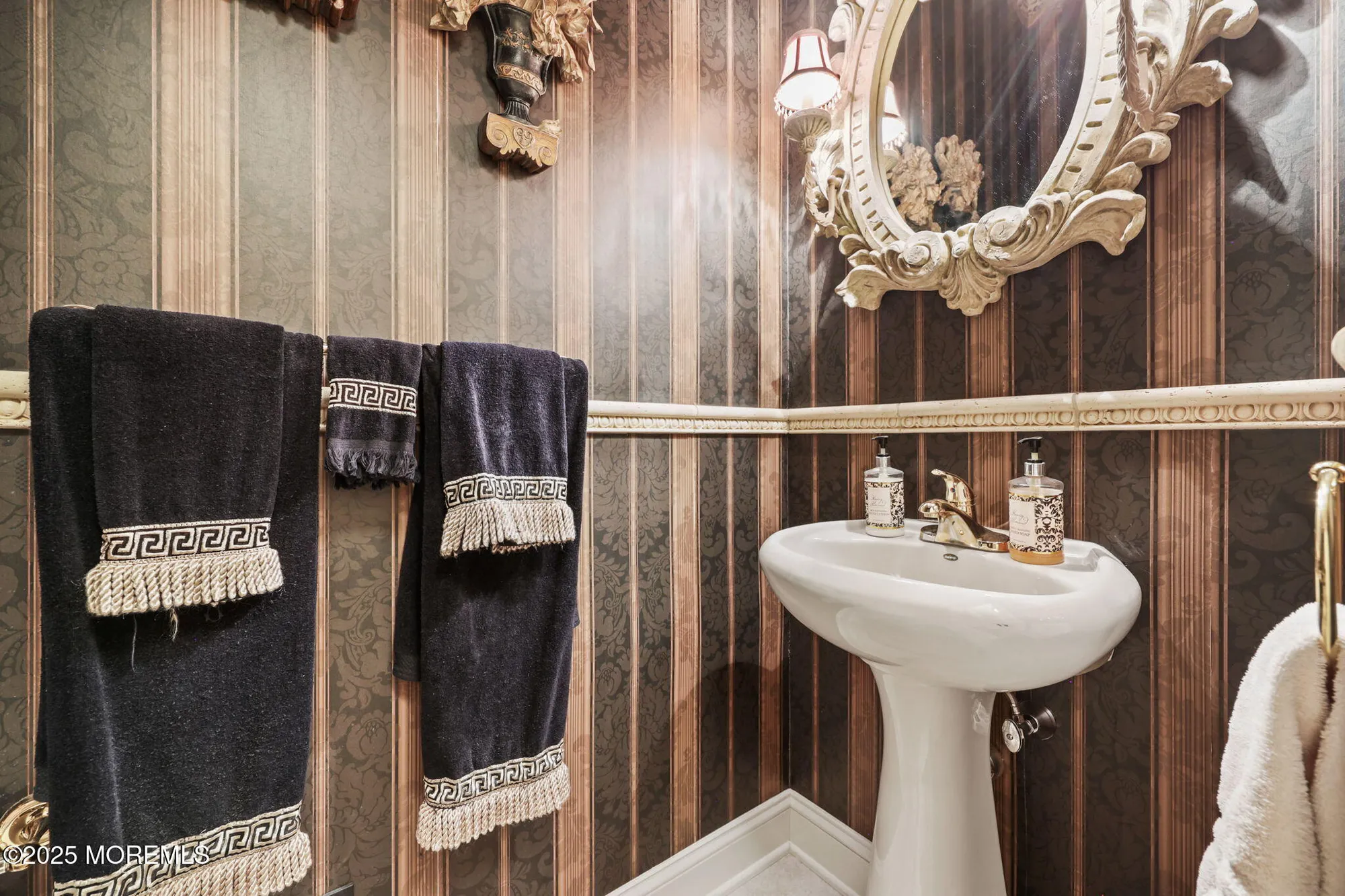 Property Slideshow image 46 of 60 | 28 pond view cir, Barnegat, NJ, 08005