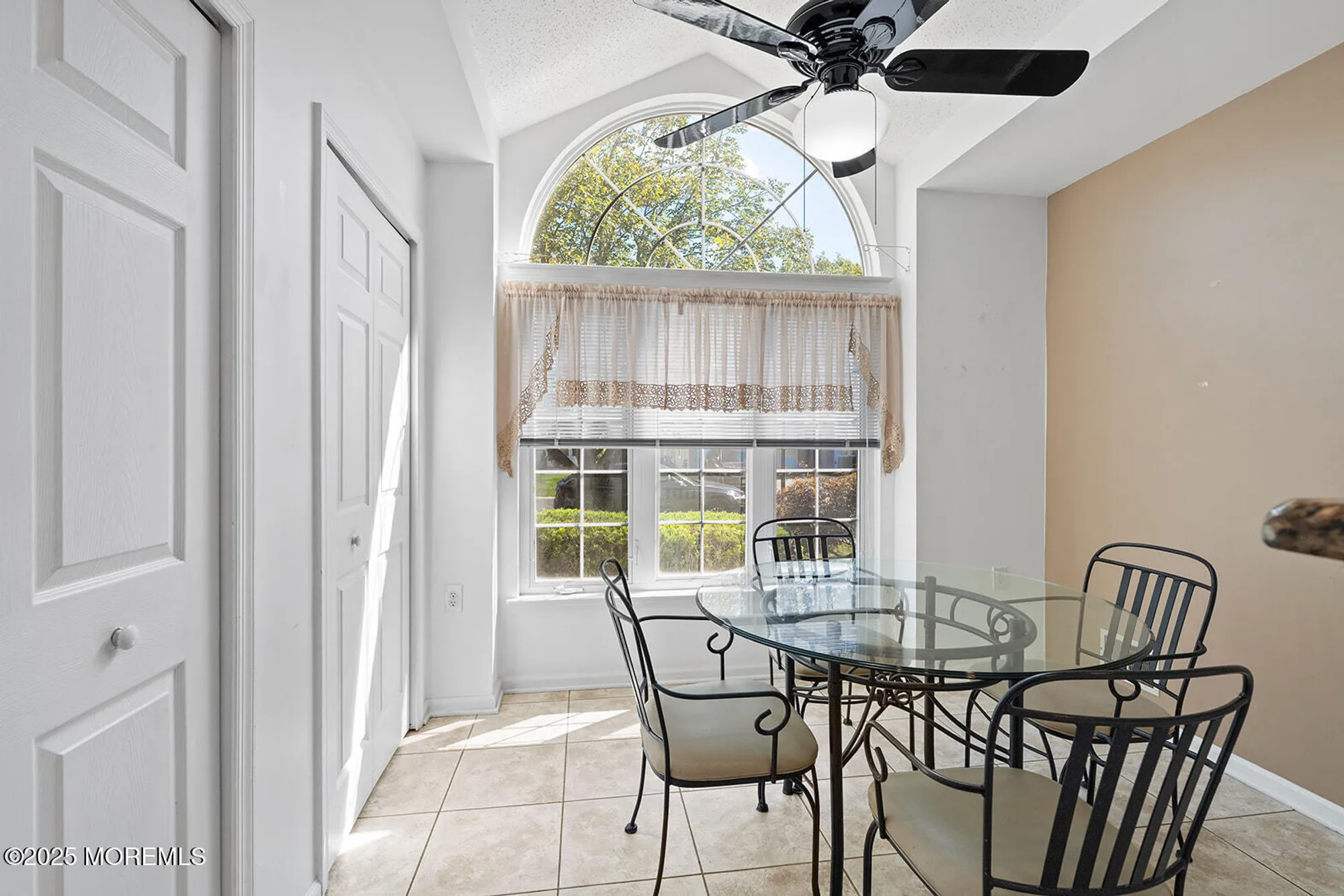 Property Slideshow image 7 of 25 | 2 arthur ct, Jackson, NJ, 08527