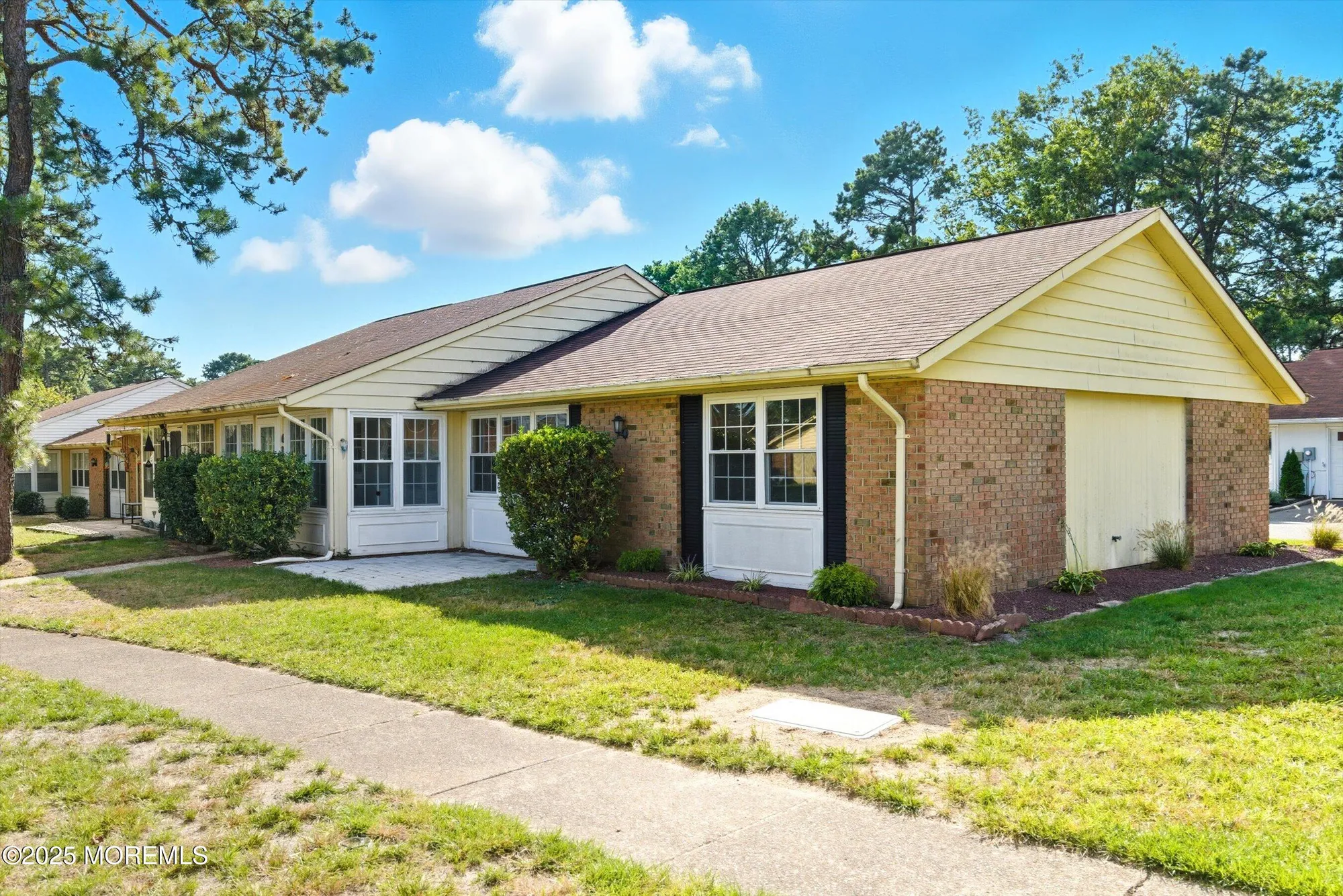 Property Slideshow image 22 of 62 | 6d gramercy ln, Manchester, NJ, 08759