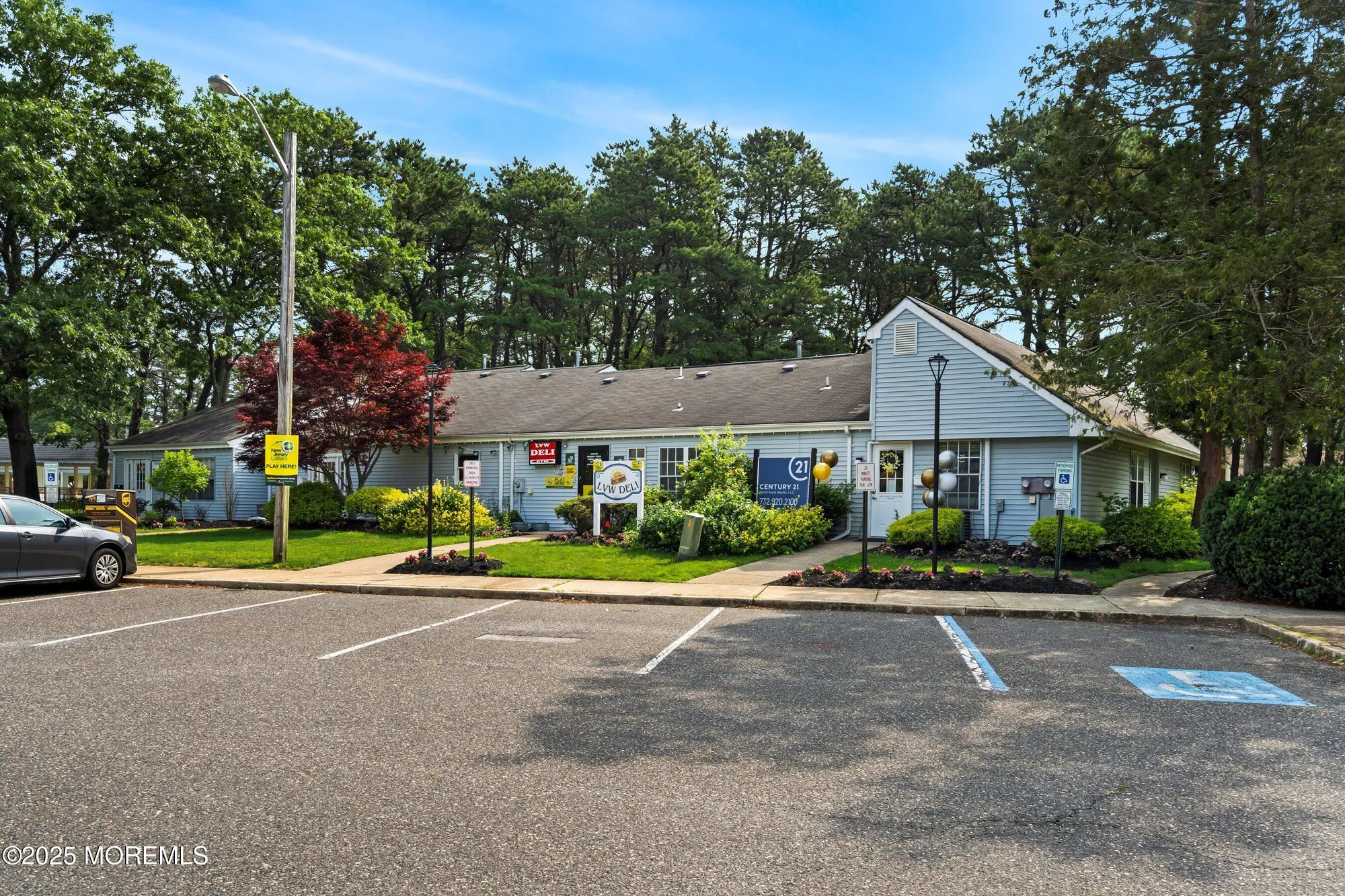 Property Slideshow image 44 of 62 | 6d gramercy ln, Manchester, NJ, 08759